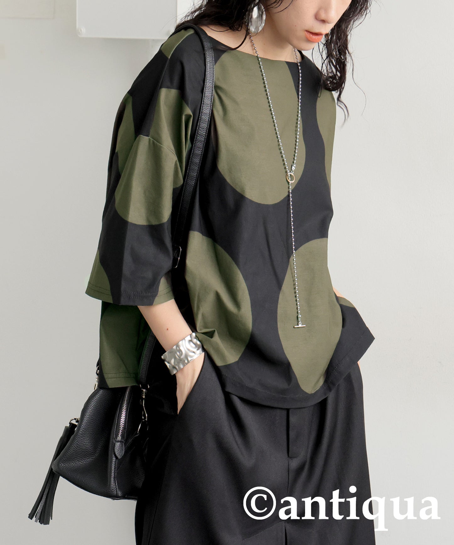 Ladies Polka Dot Half Sleeve Top