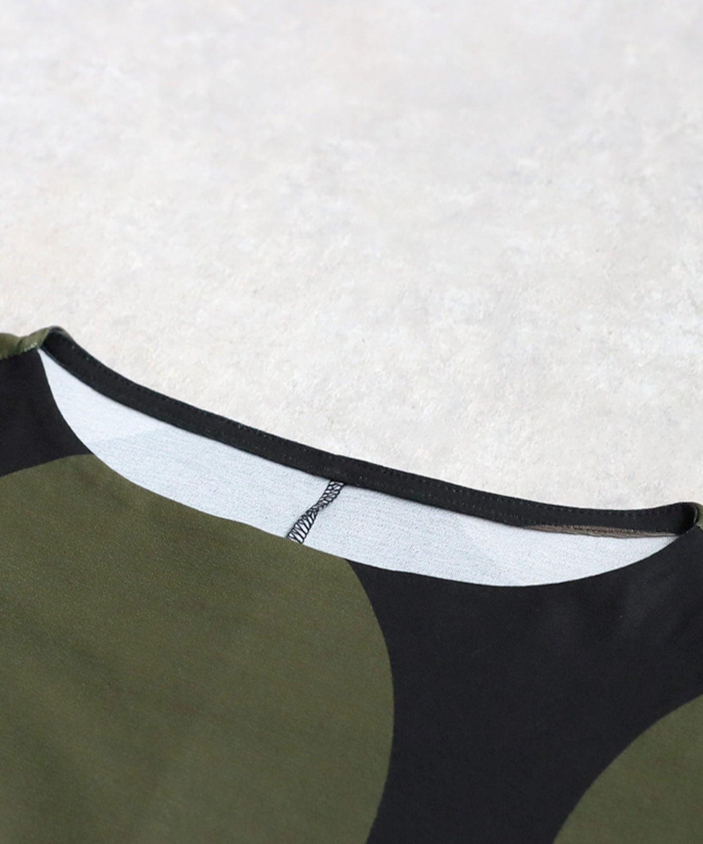 Ladies Polka Dot Half Sleeve Top