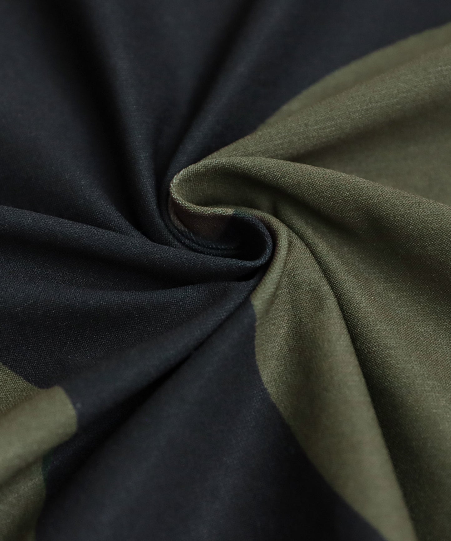 Ladies Polka Dot Half Sleeve Top