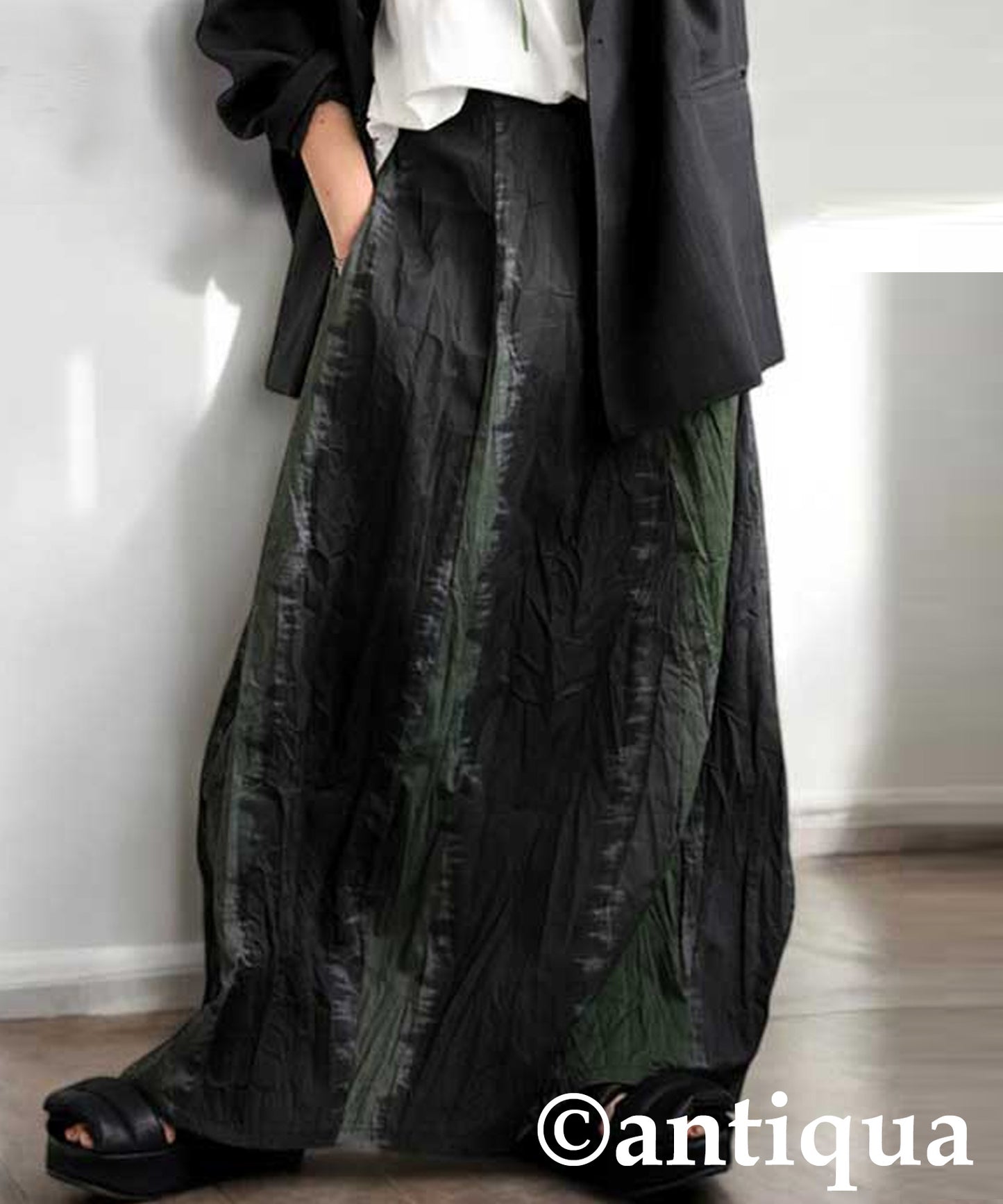 Ladies Wrinkled Cocoon Skirt