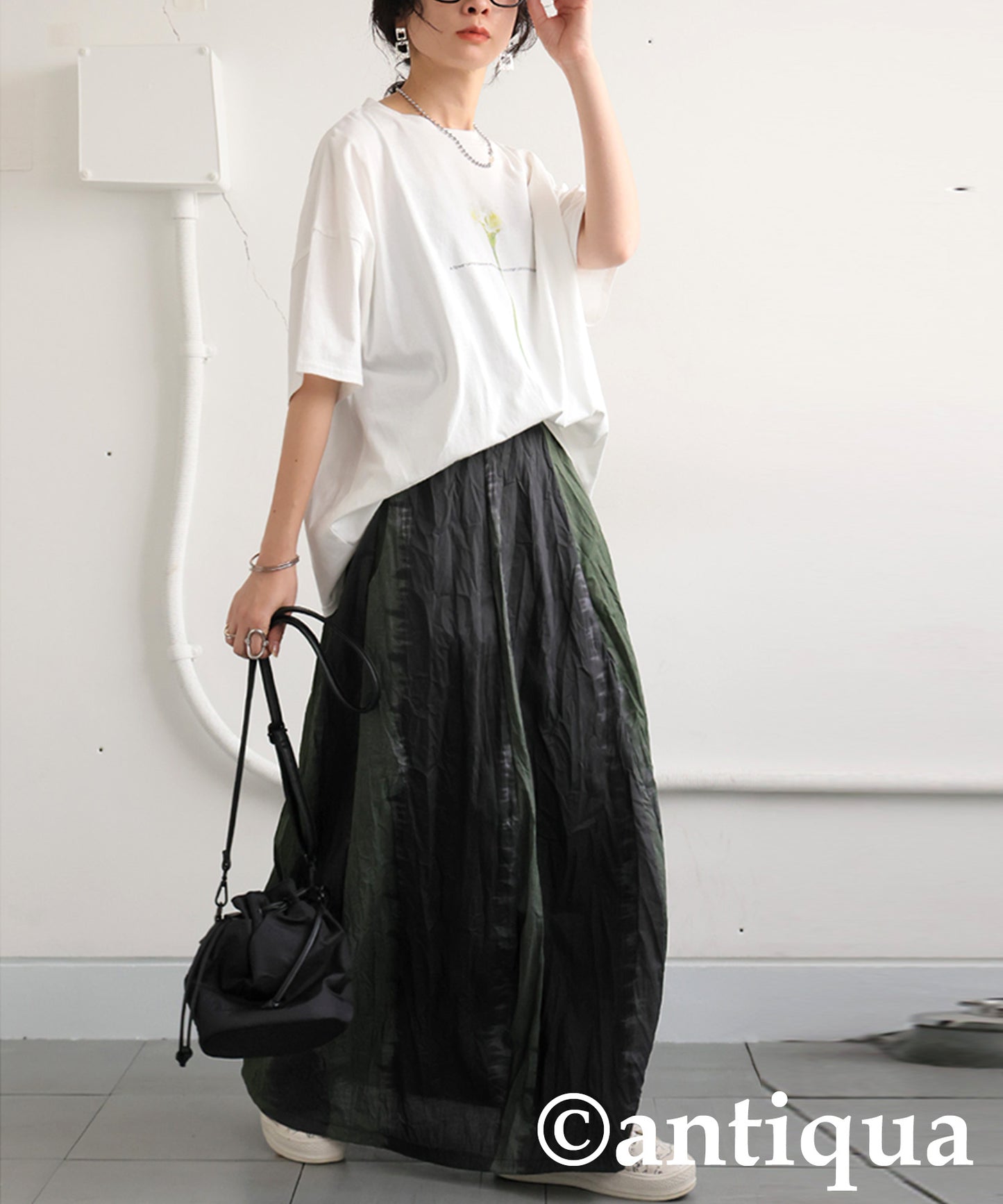 Ladies Wrinkled Cocoon Skirt