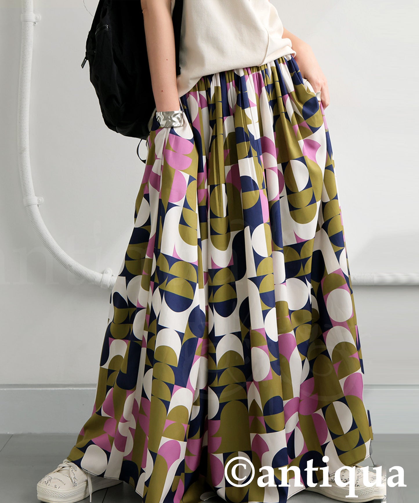 Ladies Geometric Print Skirt