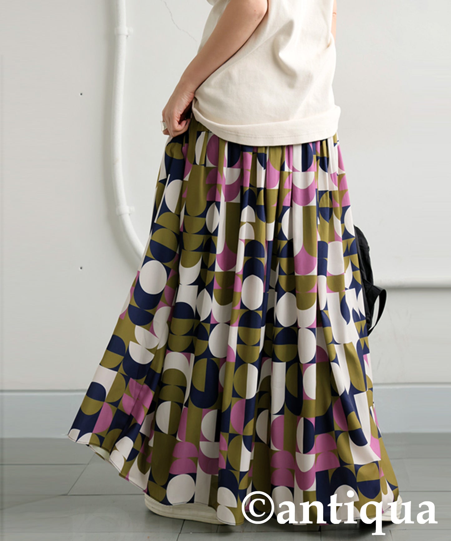 Ladies Geometric Print Skirt