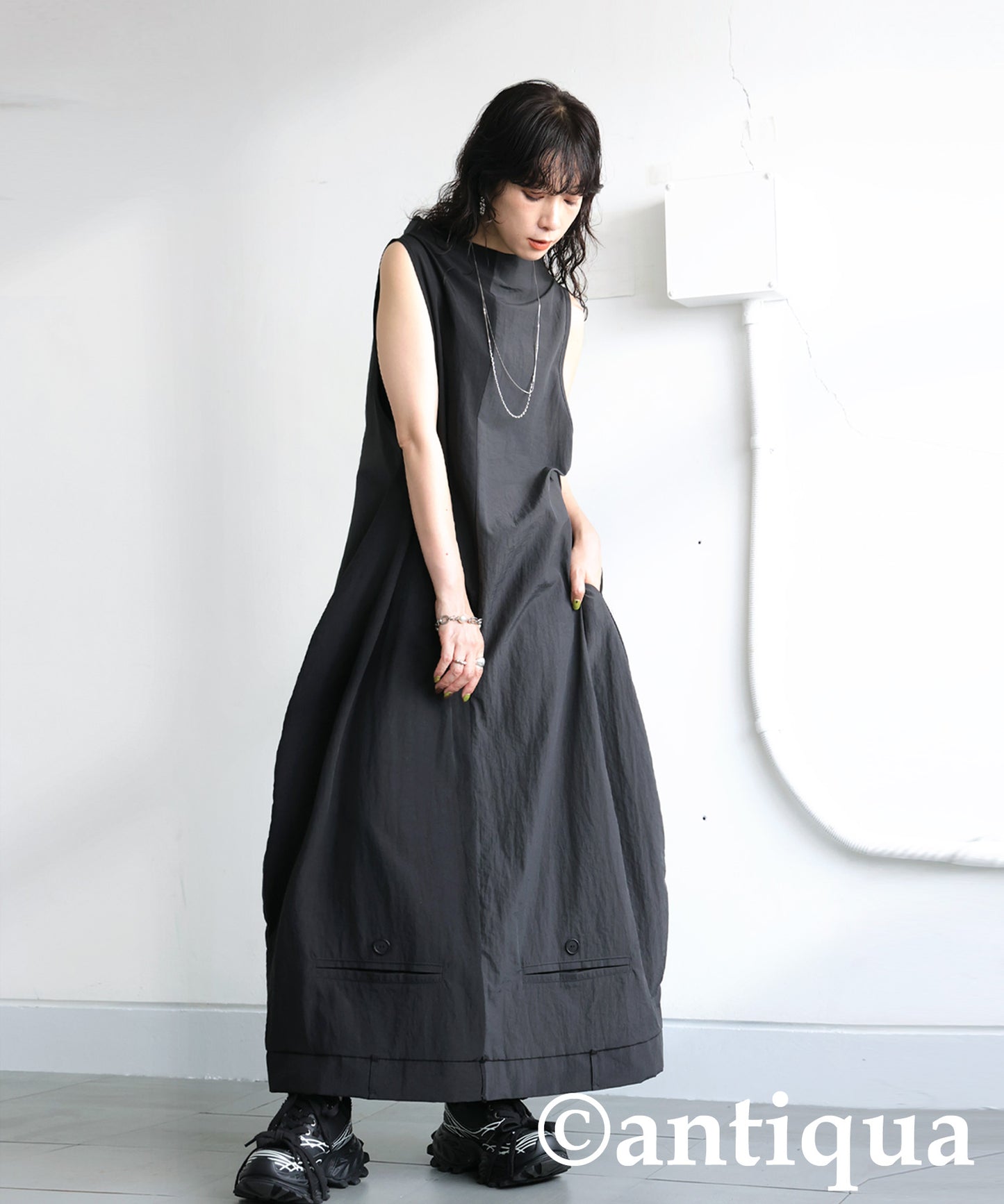 Ladies Cocoon Silhouette Dress