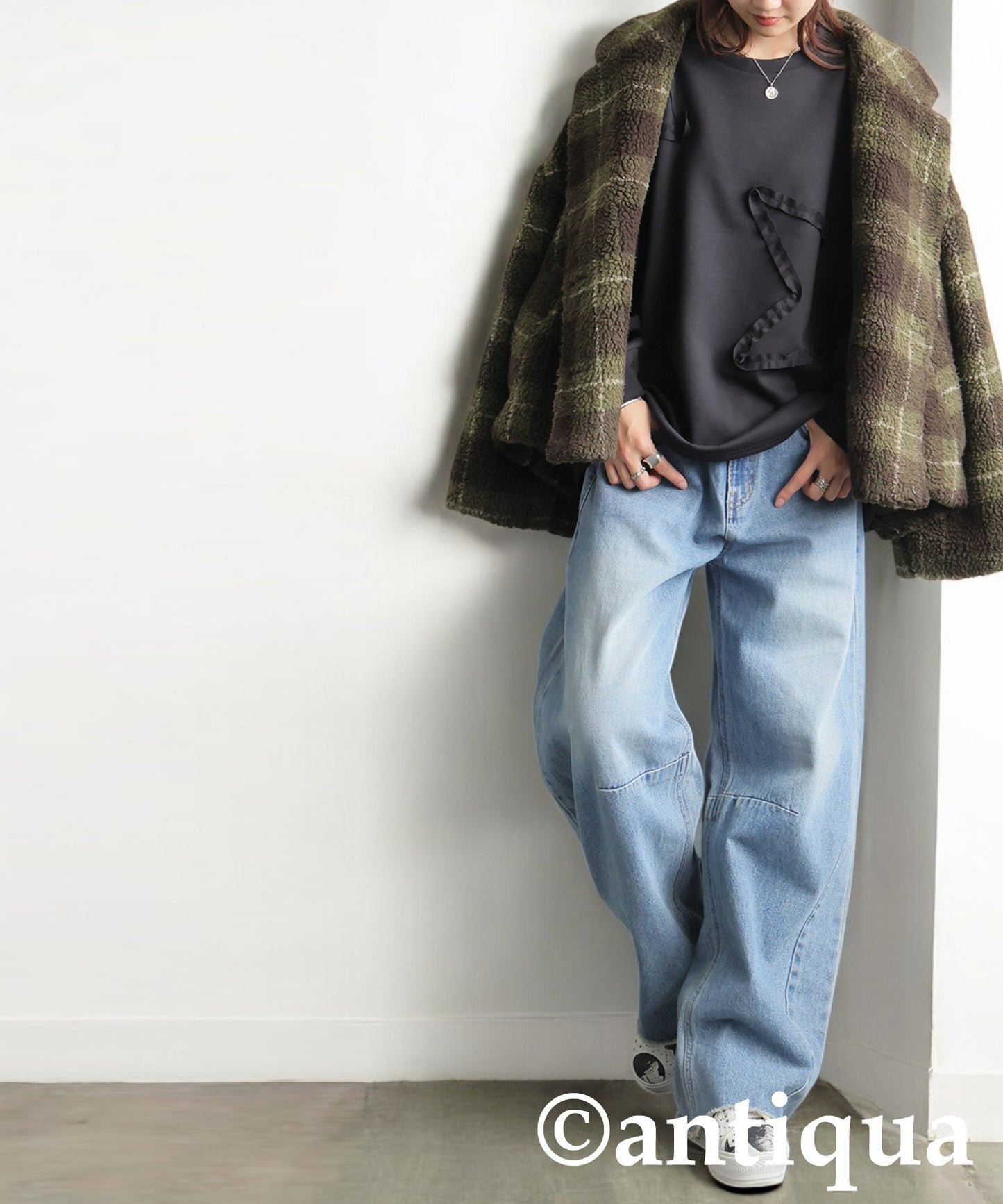 Star-Shaped Tape Embroidered Tops Ladies