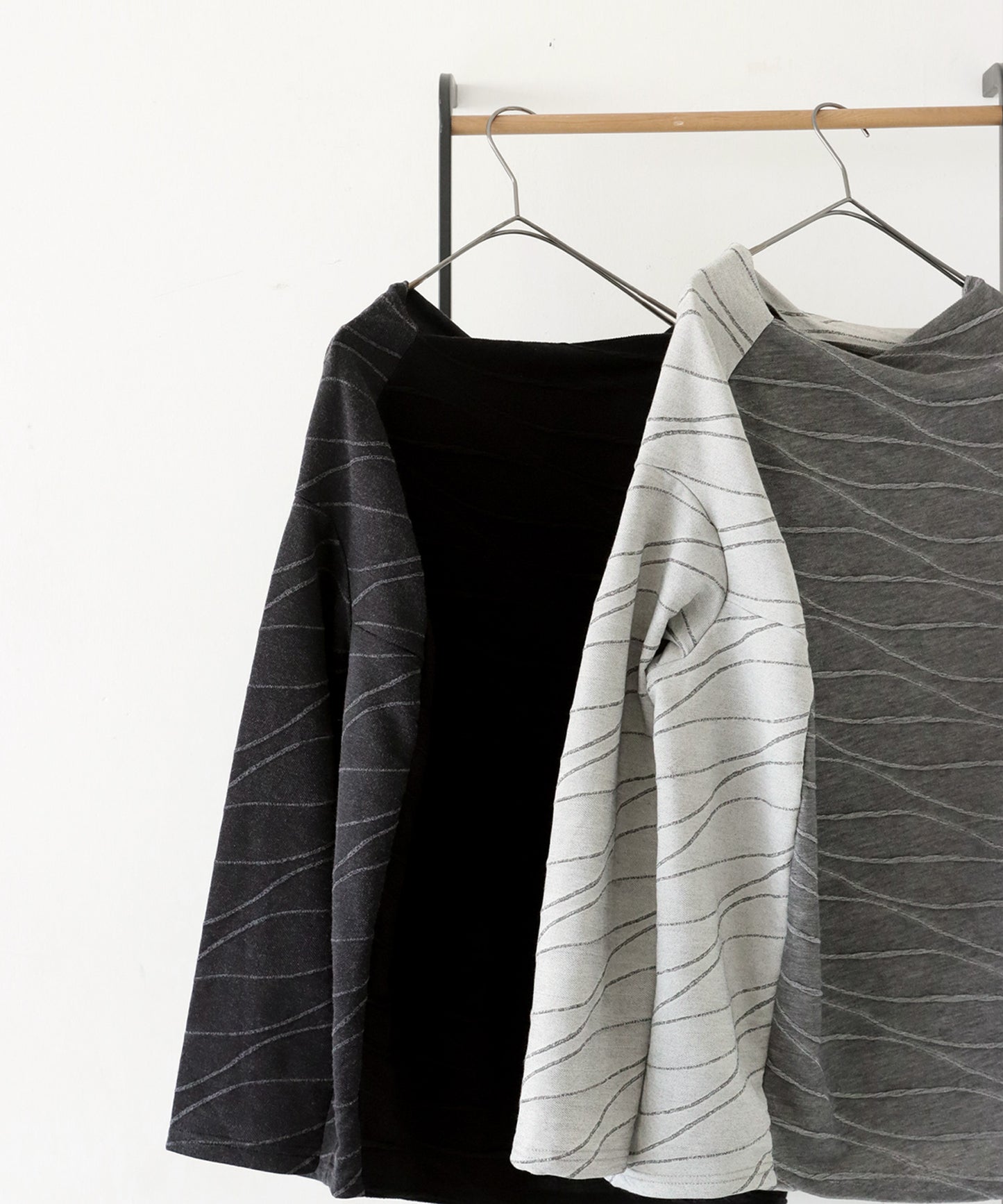 Asymmetrical Wave Pattern Top Ladies