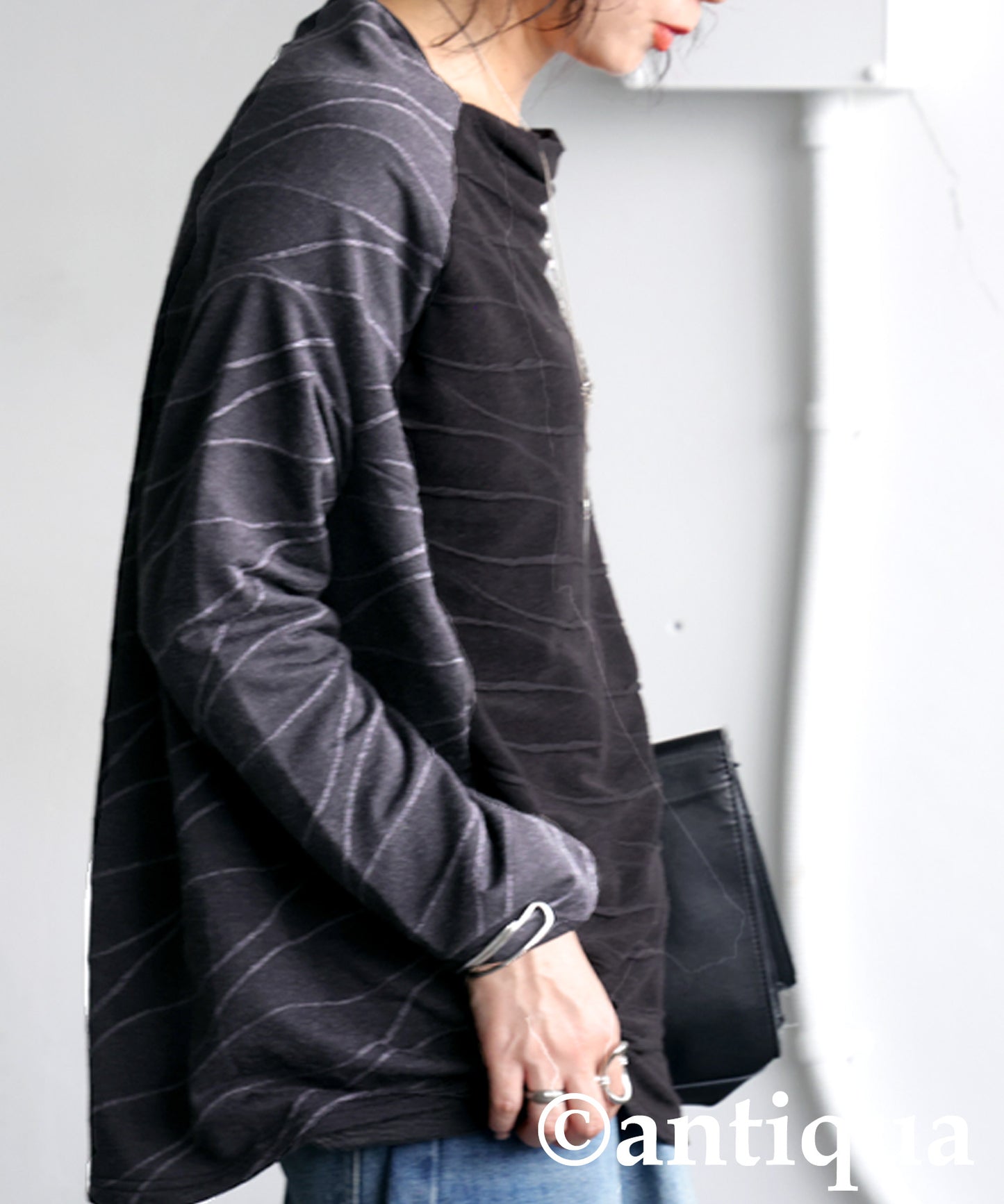 Asymmetrical Wave Pattern Top Ladies