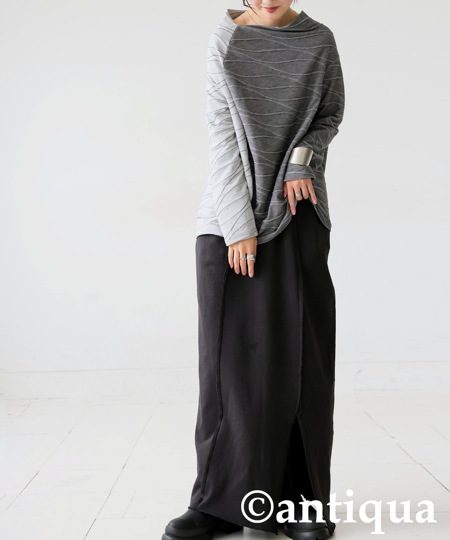 Asymmetrical Wave Pattern Top Ladies