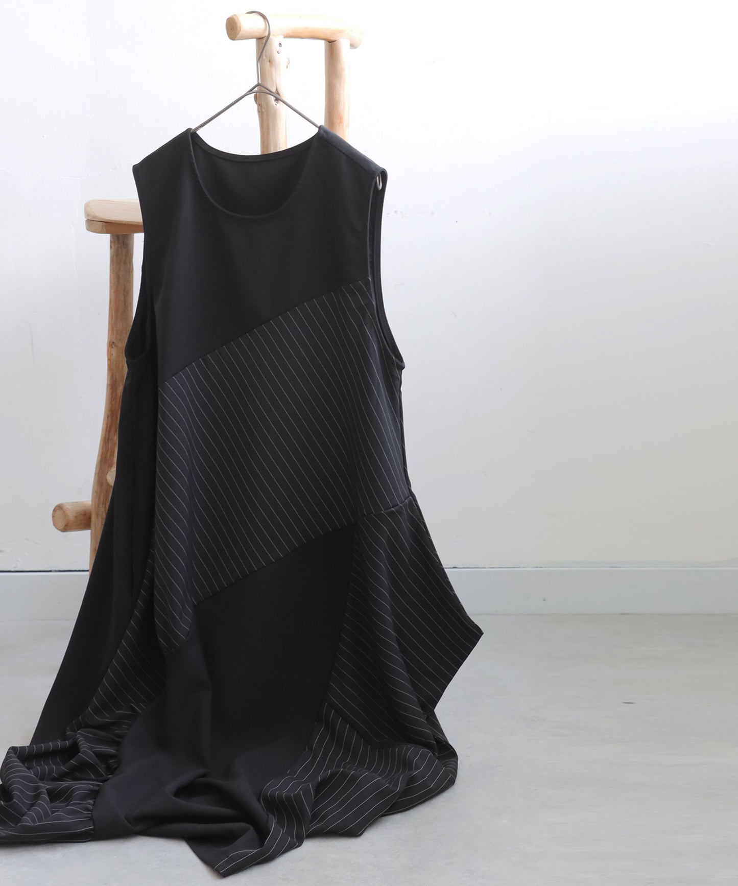 Mixed-Material Gathered Dress Ladies