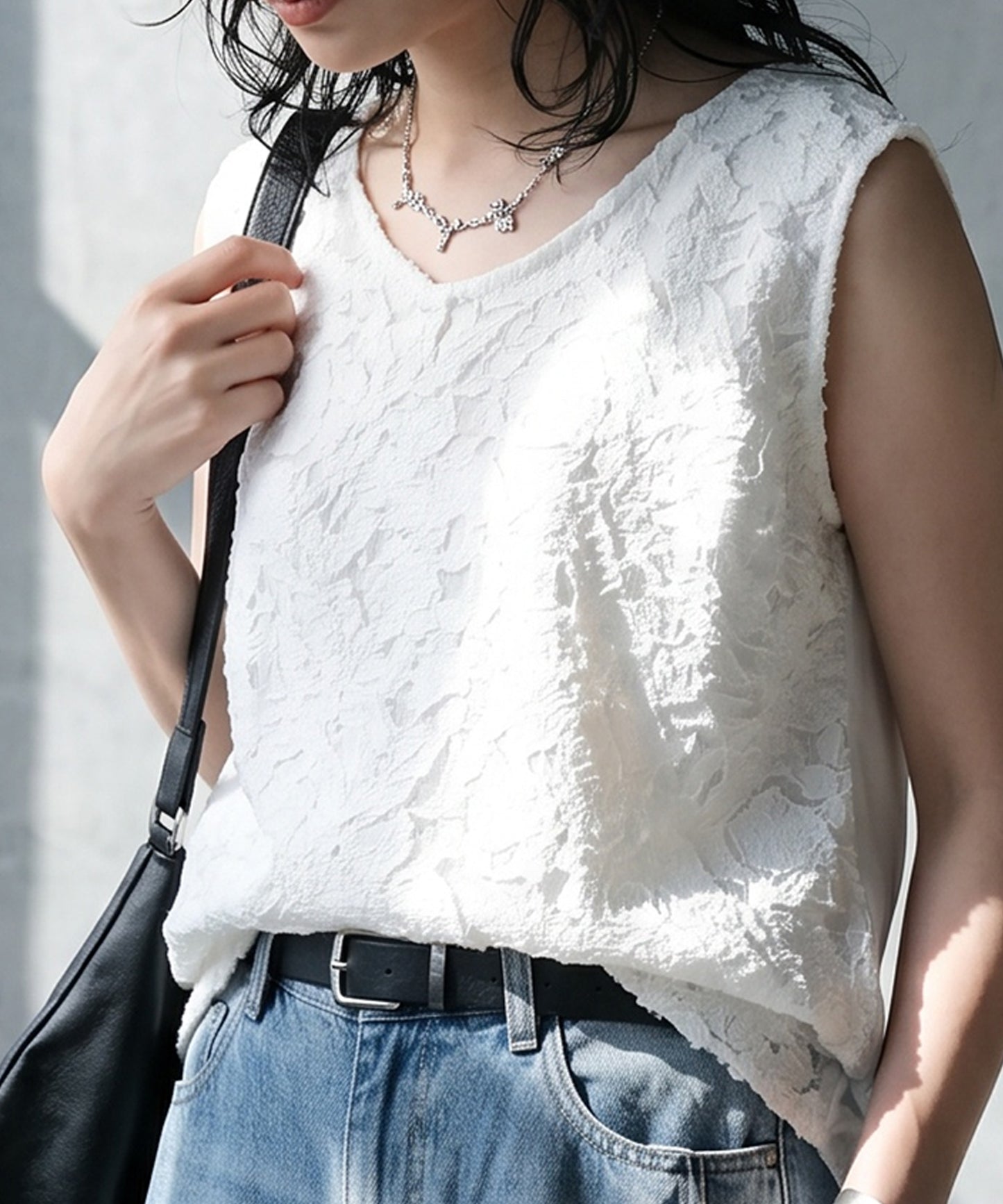 Mixed-Material Floral Layered Lace Tank Top Ladies