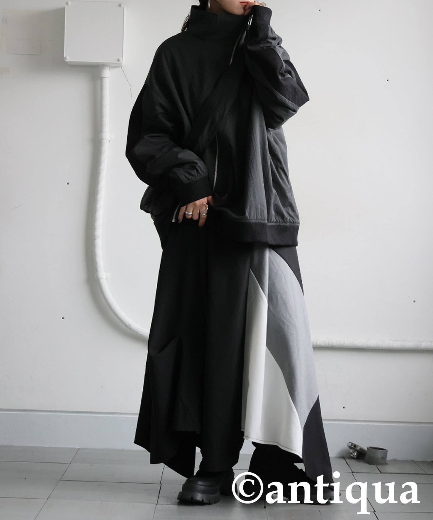 Color-Block Asymmetrical Long Skirt Ladies