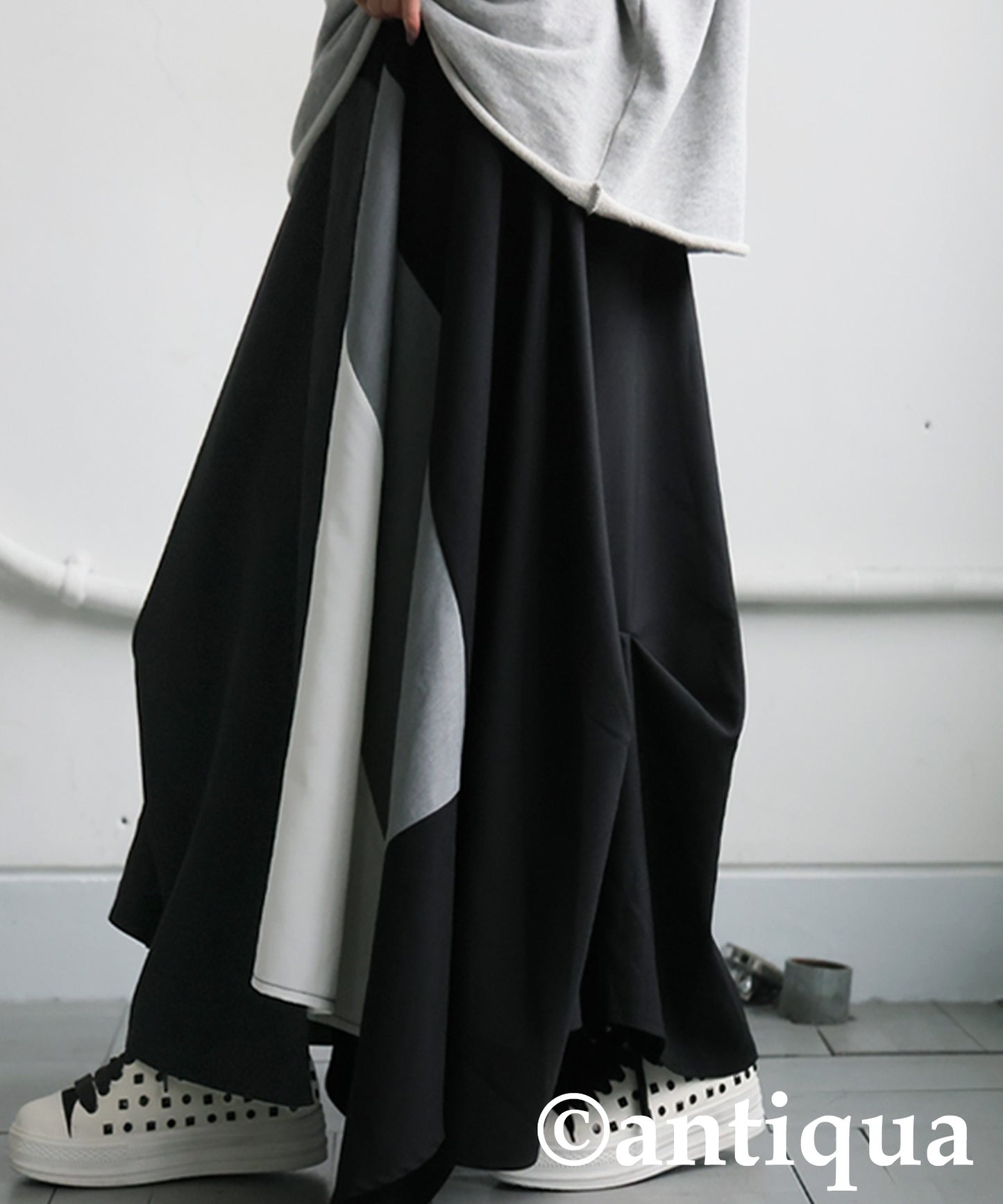 Color-Block Asymmetrical Long Skirt Ladies