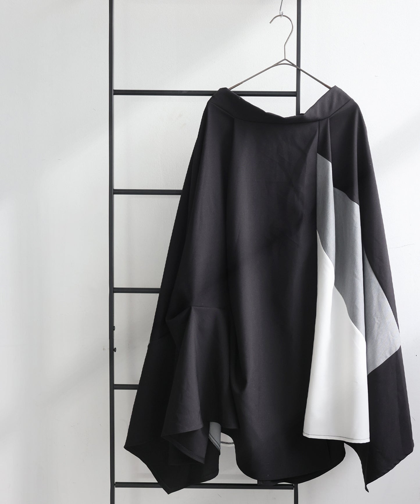 Color-Block Asymmetrical Long Skirt Ladies