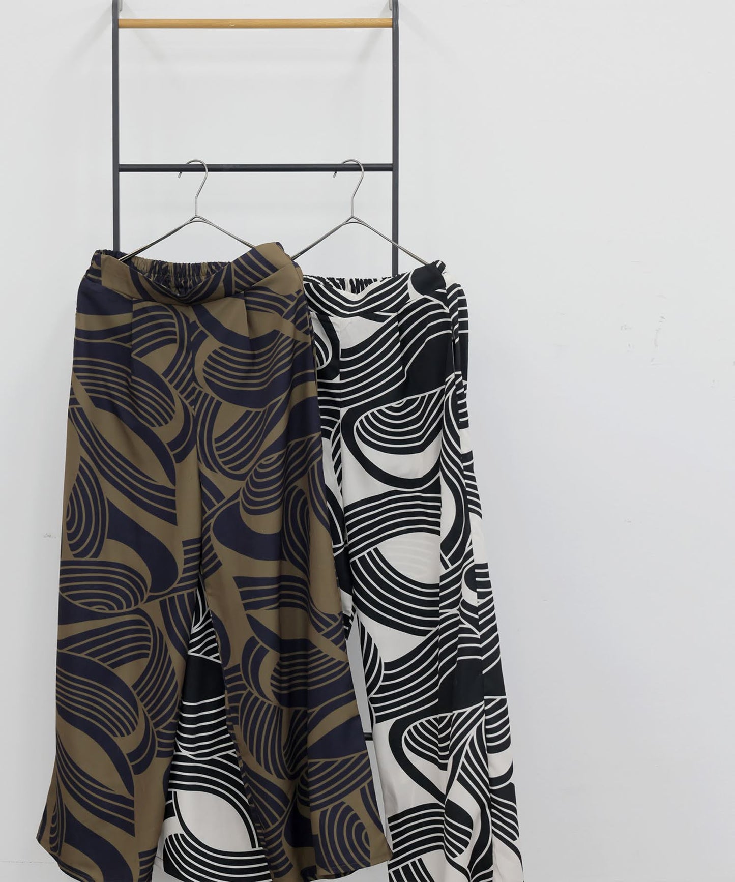 Geometric Wide-Leg Pants Ladies