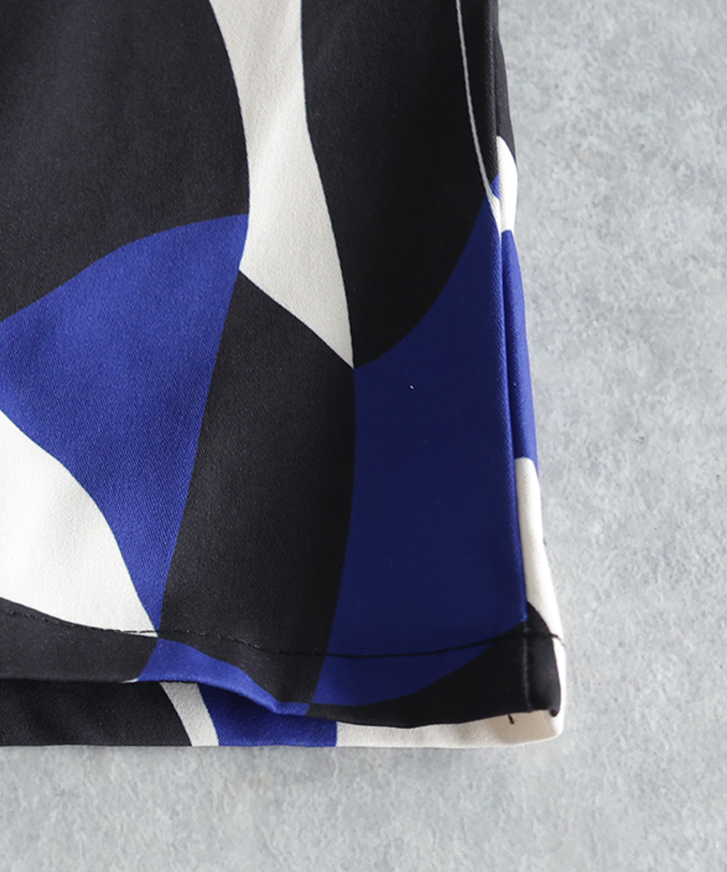 Geometric Pattern Turtleneck Dress Ladies