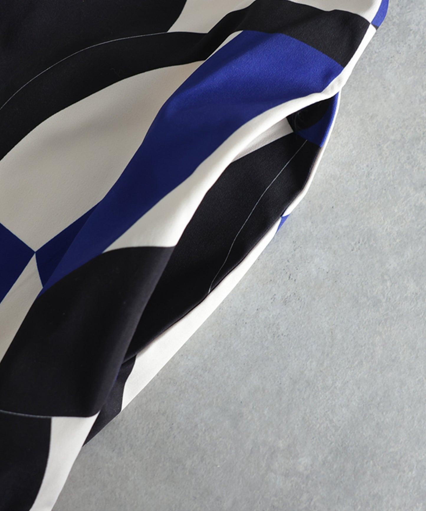 Geometric Pattern Turtleneck Dress Ladies