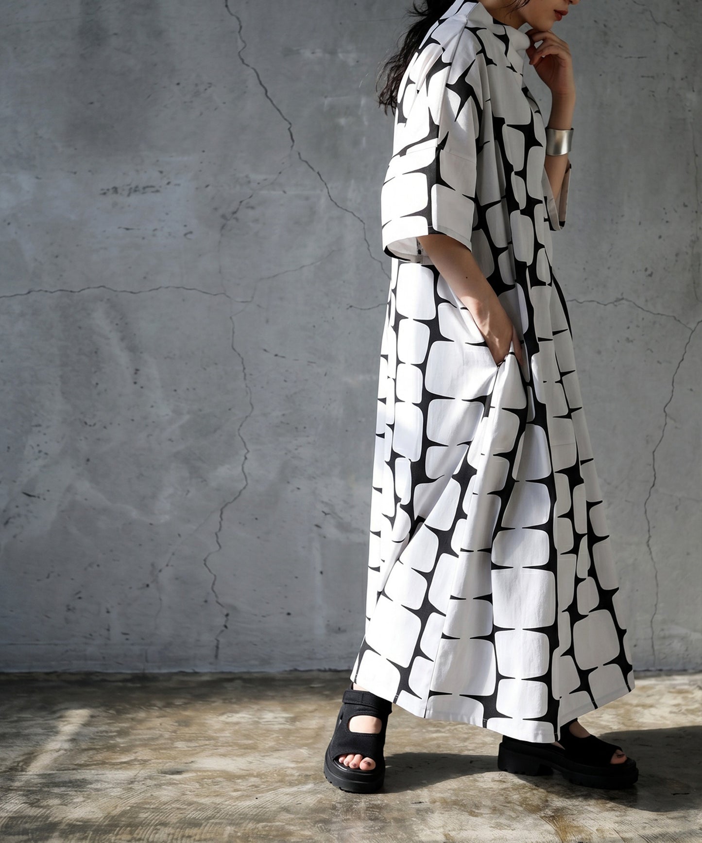 Geometric Pattern Stand-Neck Dress Ladies