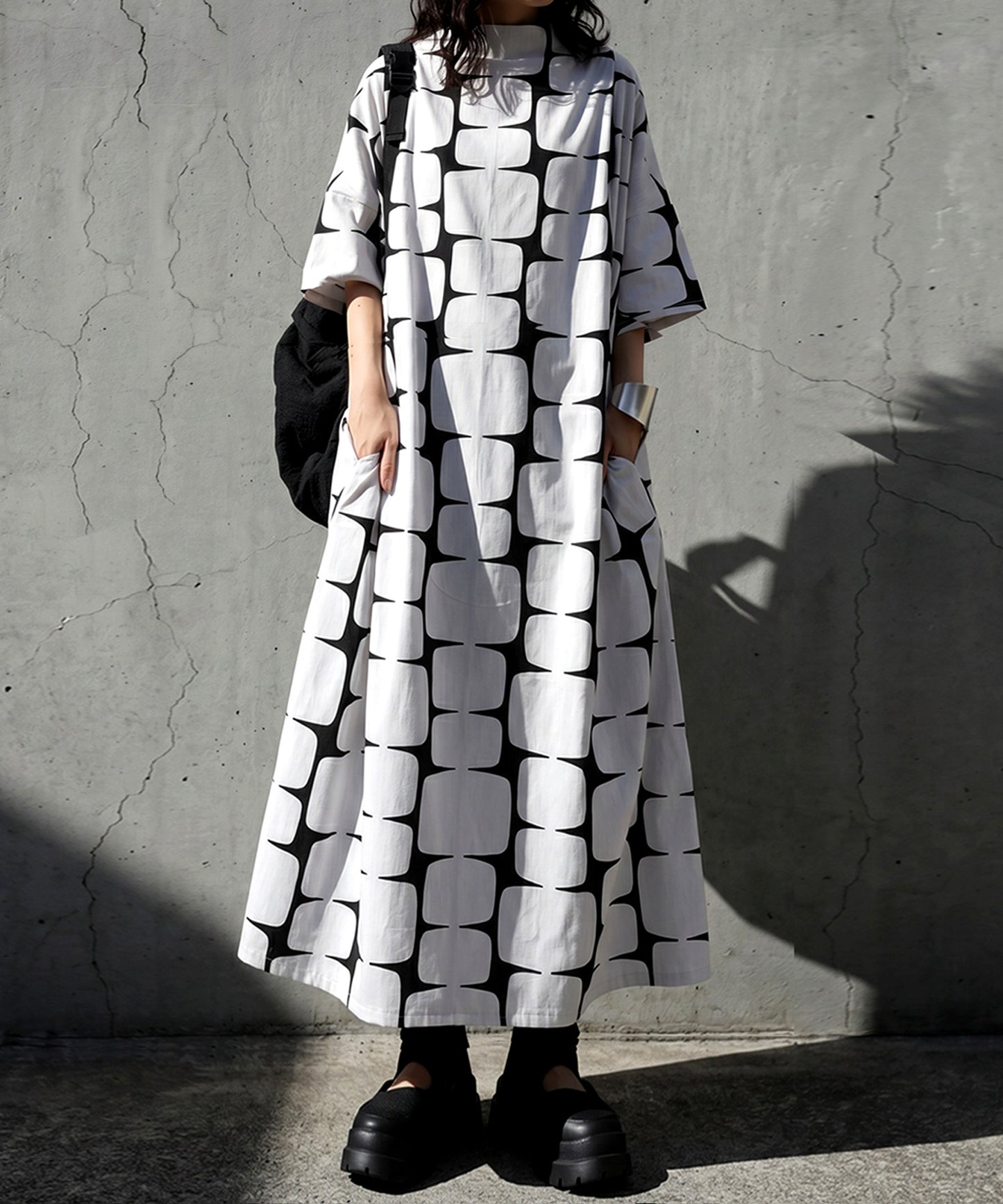 Geometric Pattern Stand-Neck Dress Ladies