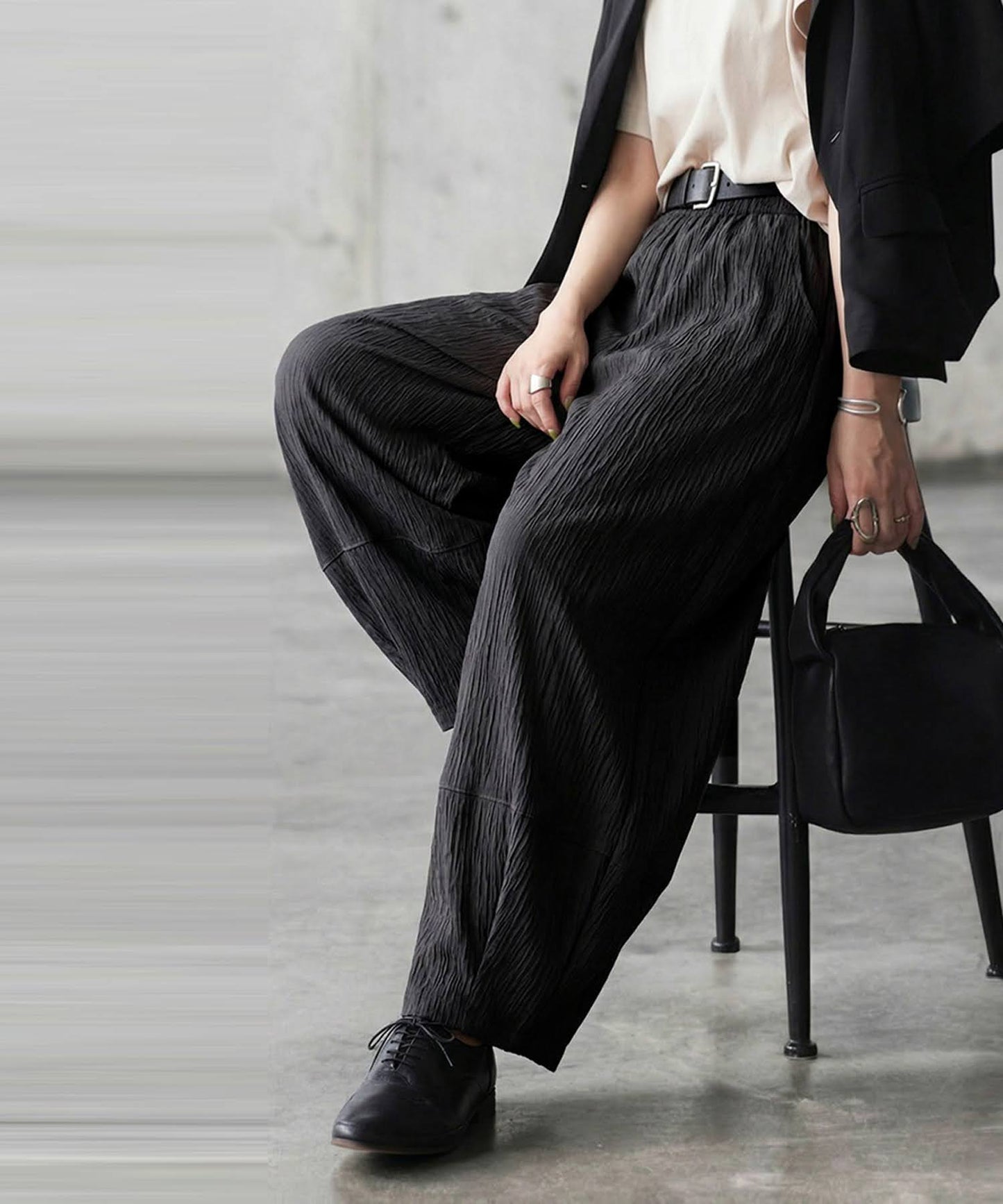 Pleated Curved Pants Ladies