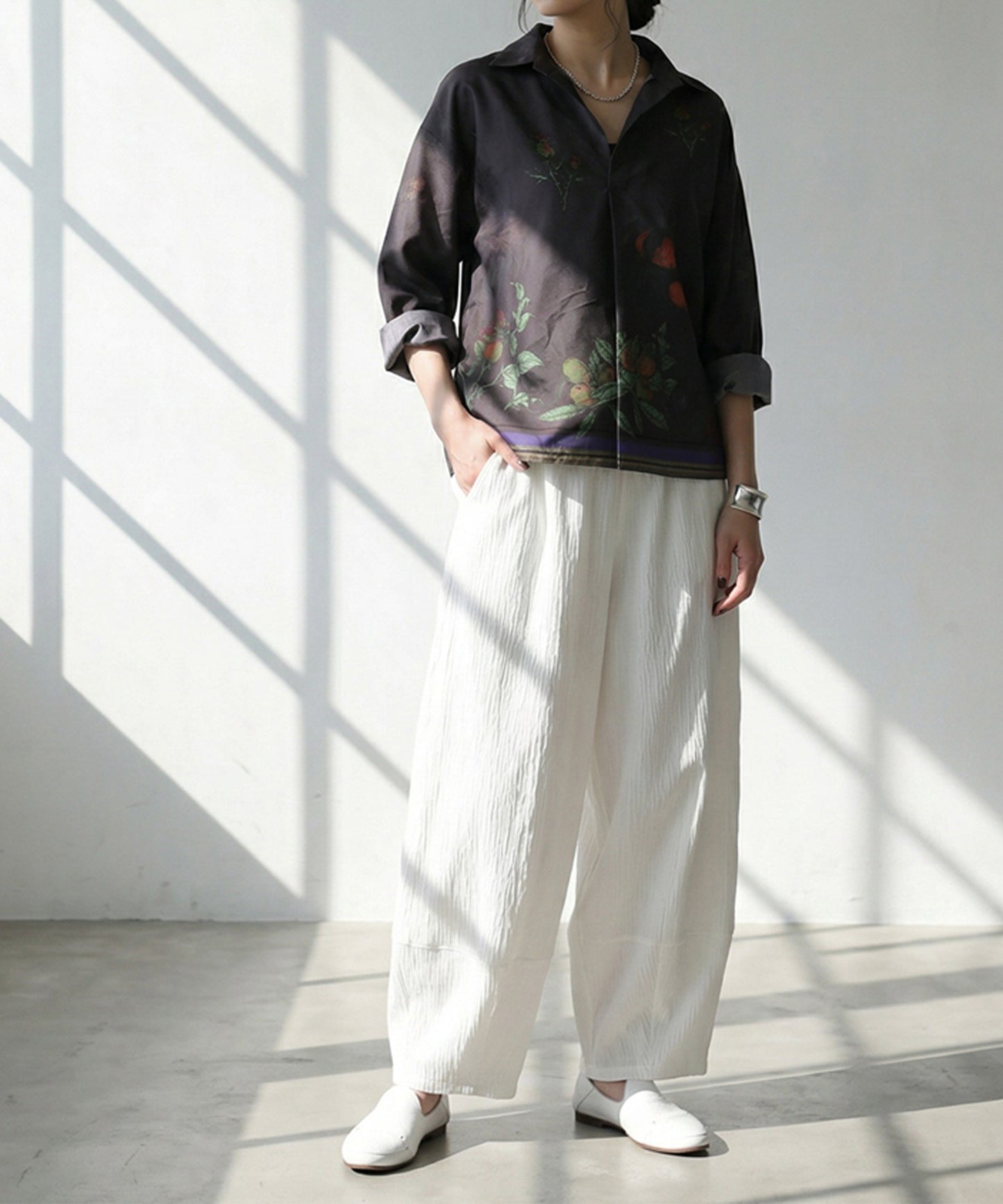 Pleated Curved Pants Ladies