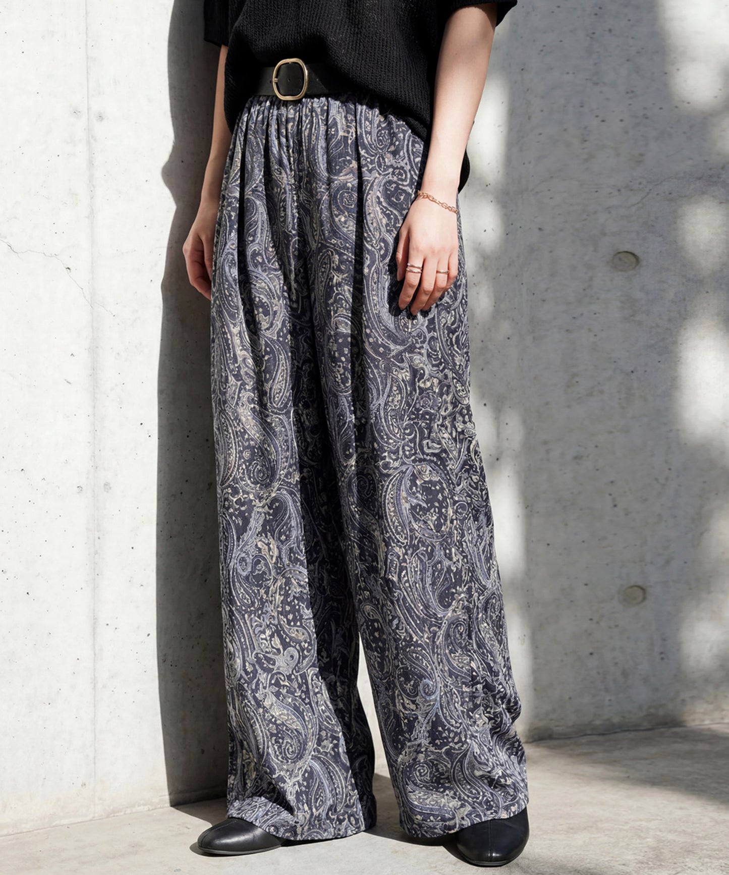 Long, All-Over Paisley Print Wide-Leg Pants Ladies