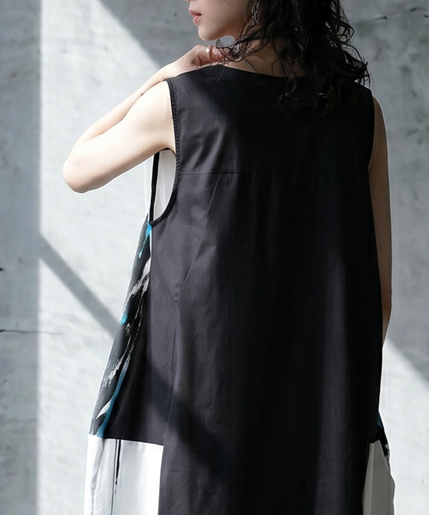 100% Cotton V-Neck Sleeveless Dress With Art Print Ladies