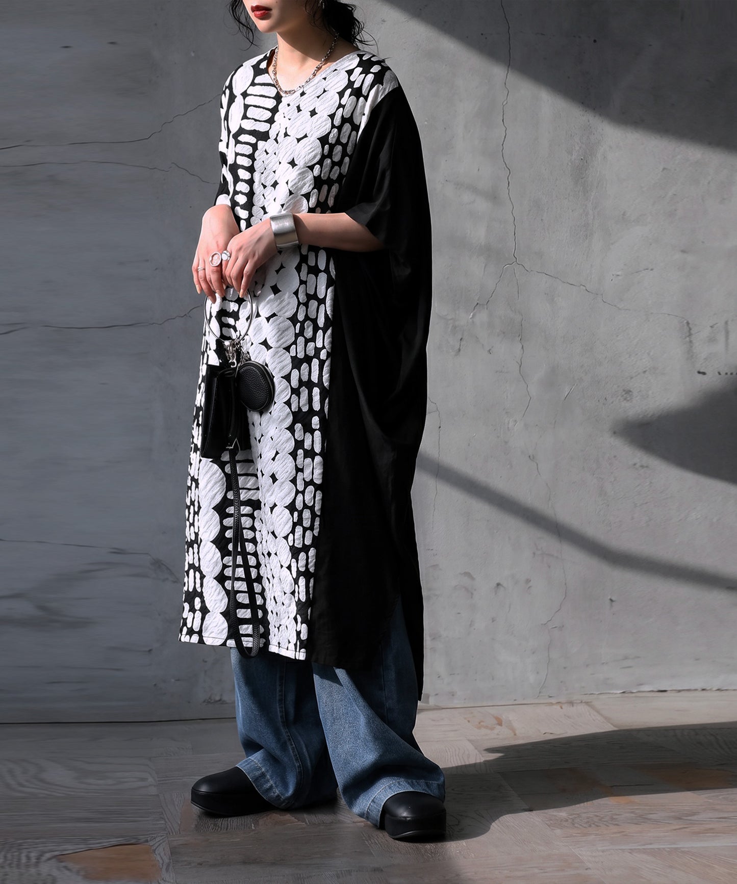 Cocoon Silhouette, Three-Dimensional Pattern, Color-Blocked Dress Ladies