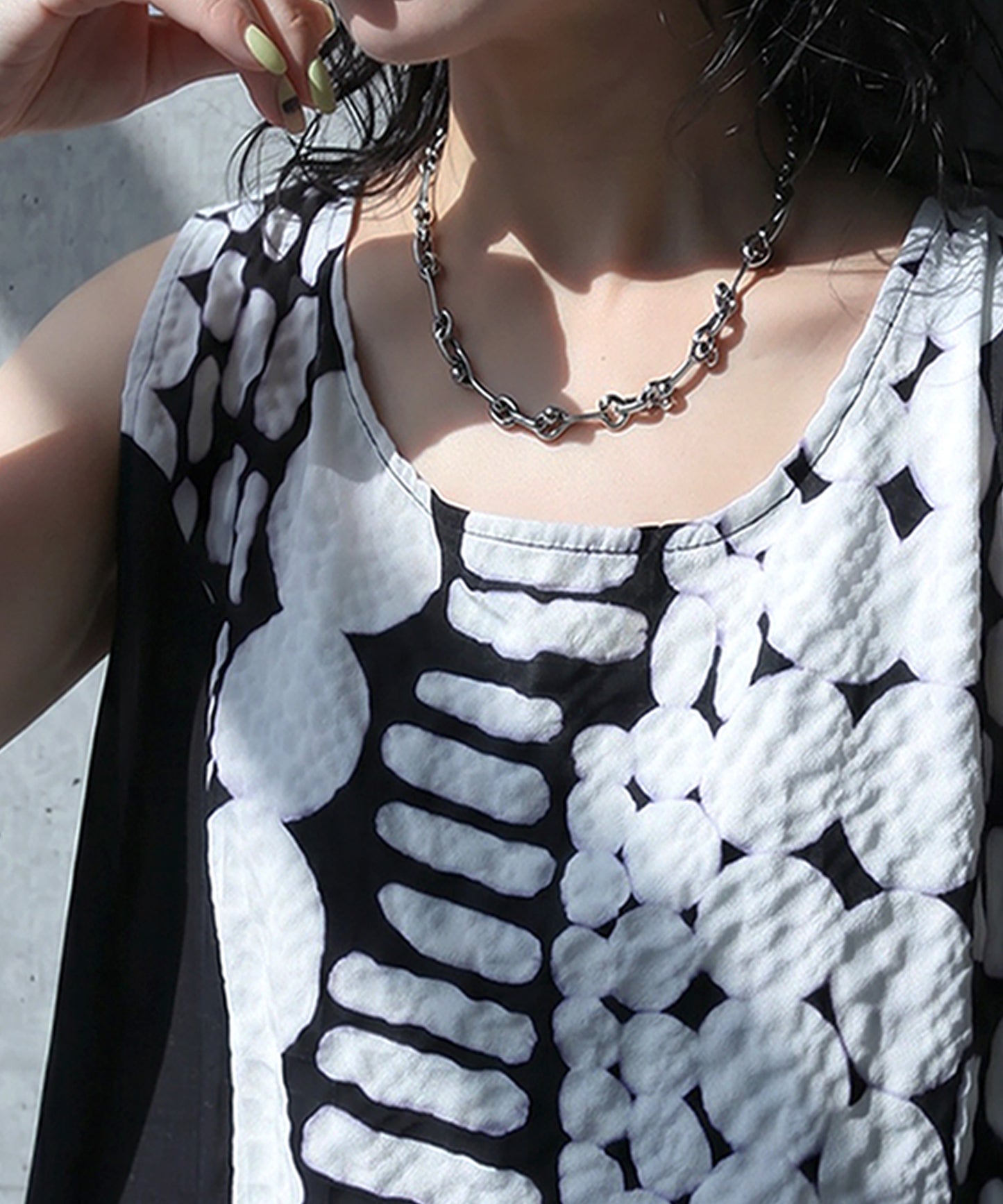 Color-Blocked Asymmetrical Tank Top Ladies