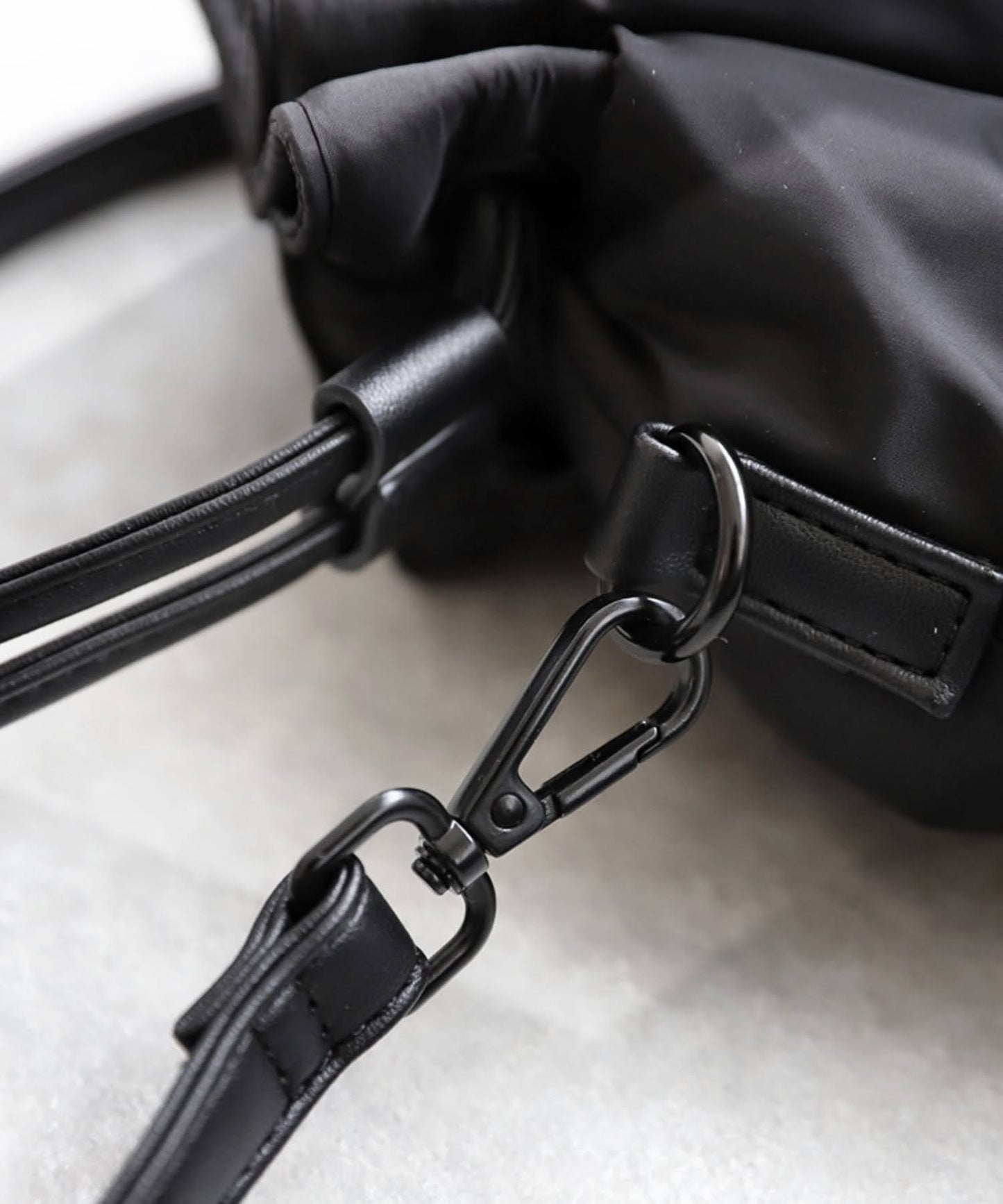 Ladies Drawstring Shoulder Bag