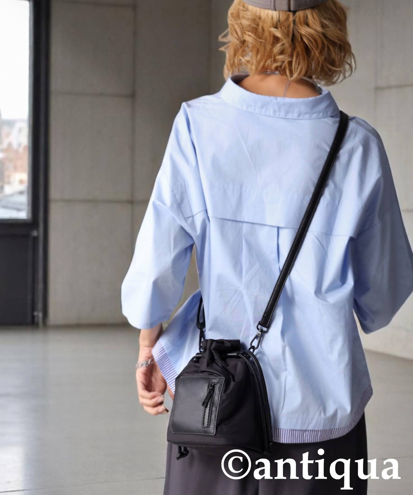 Ladies Drawstring Shoulder Bag