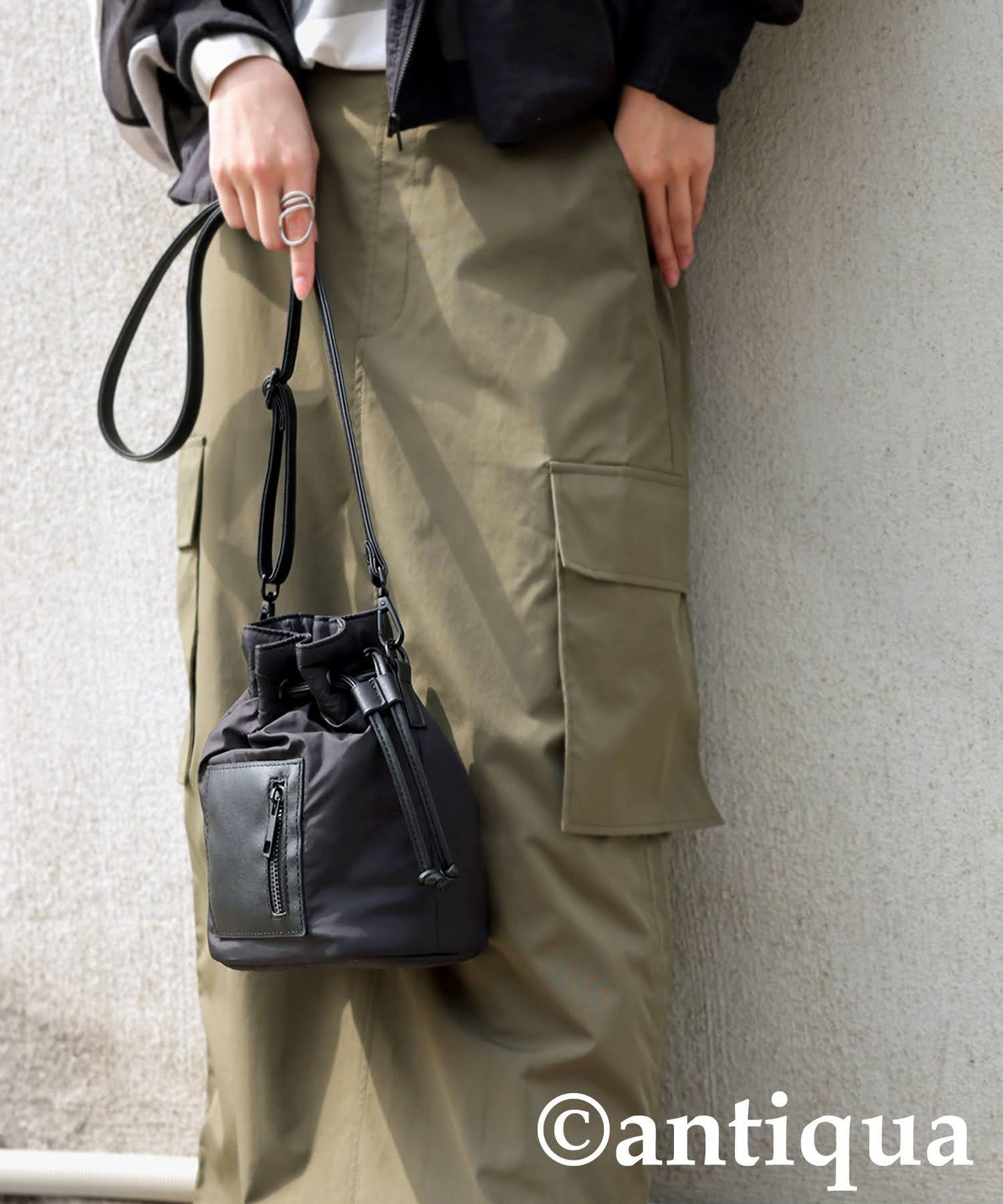 Ladies Drawstring Shoulder Bag