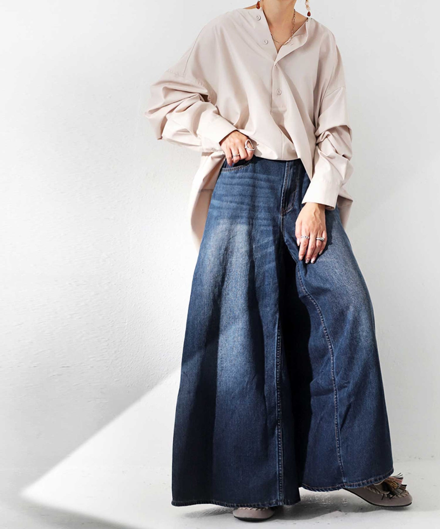 Deformed design Wide denim pants Ladies