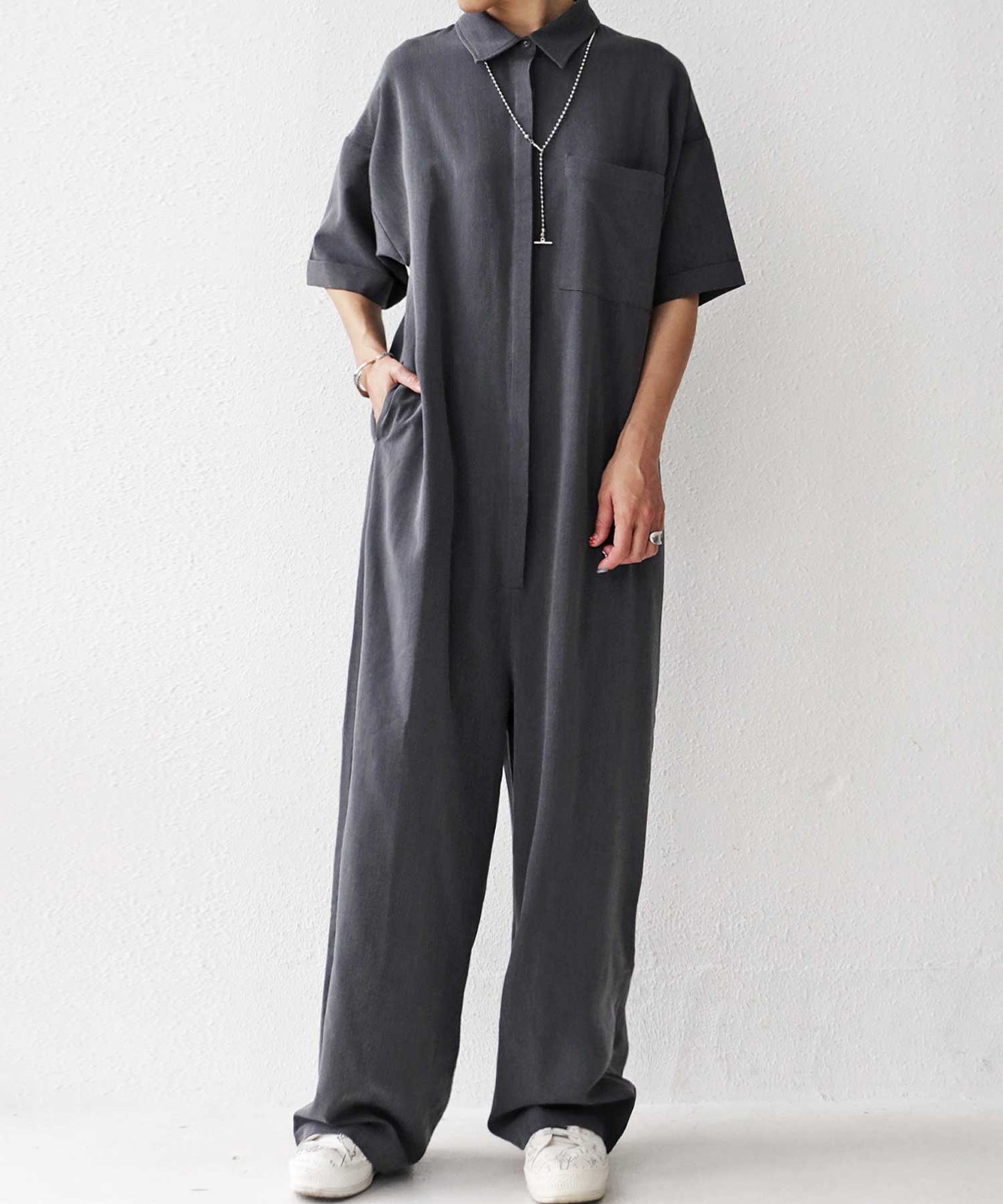 Short -Sleeved Jumpsuit Ladies