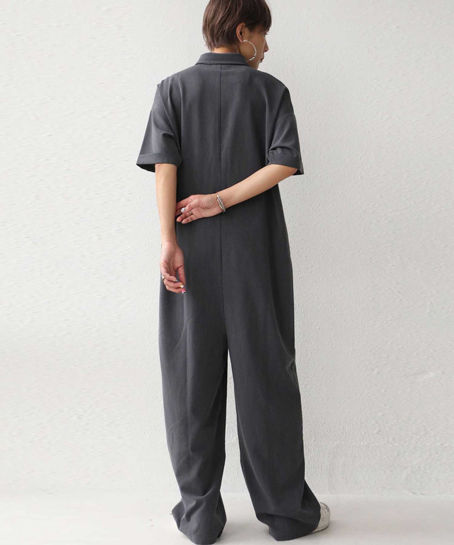 Short -Sleeved Jumpsuit Ladies