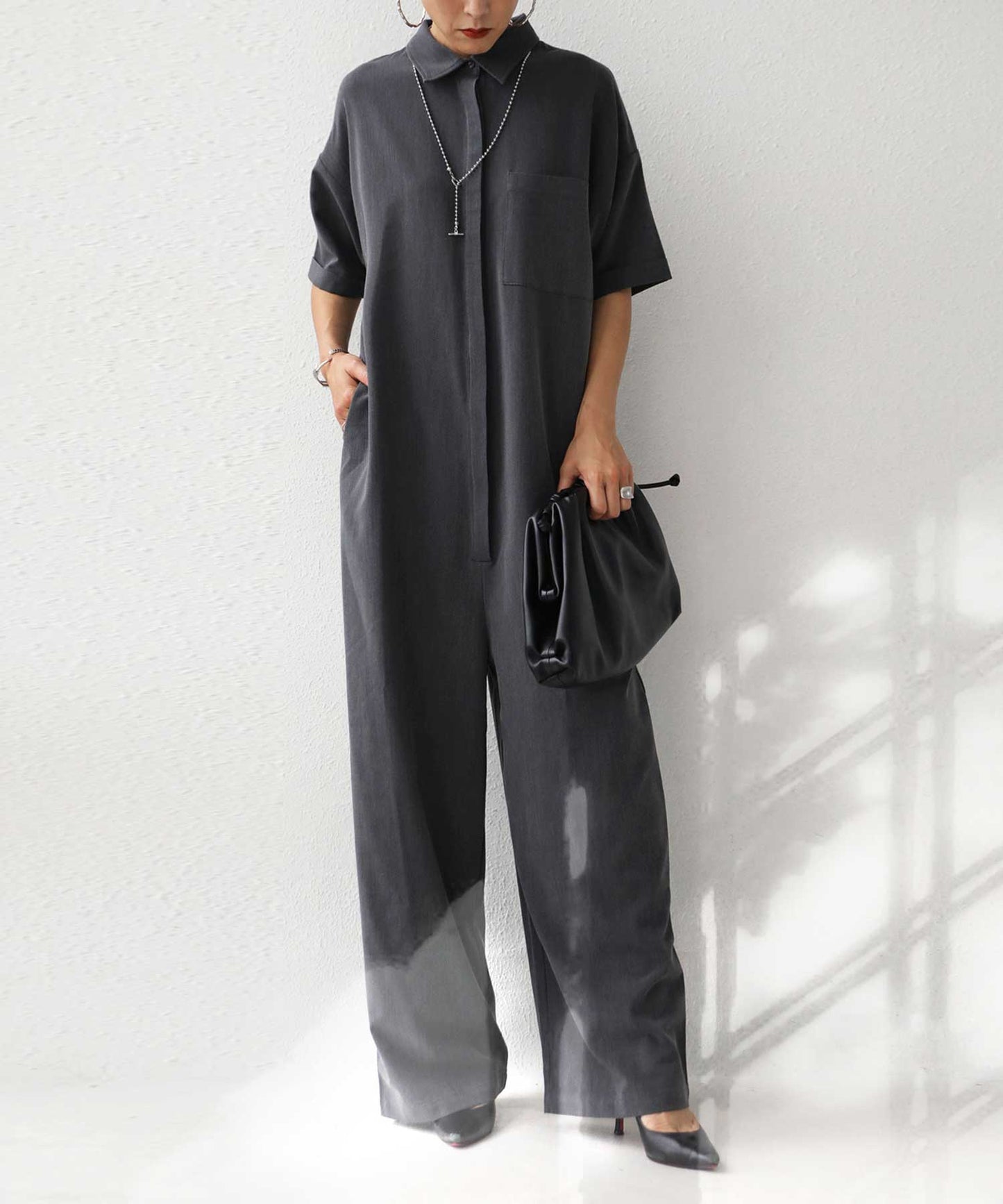 Short -Sleeved Jumpsuit Ladies