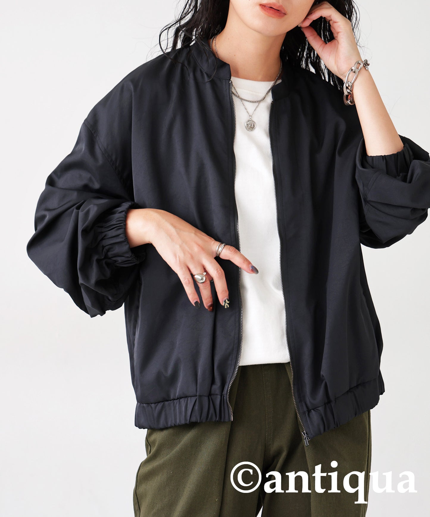 Ladies gathered cropped blouson MA-1 style