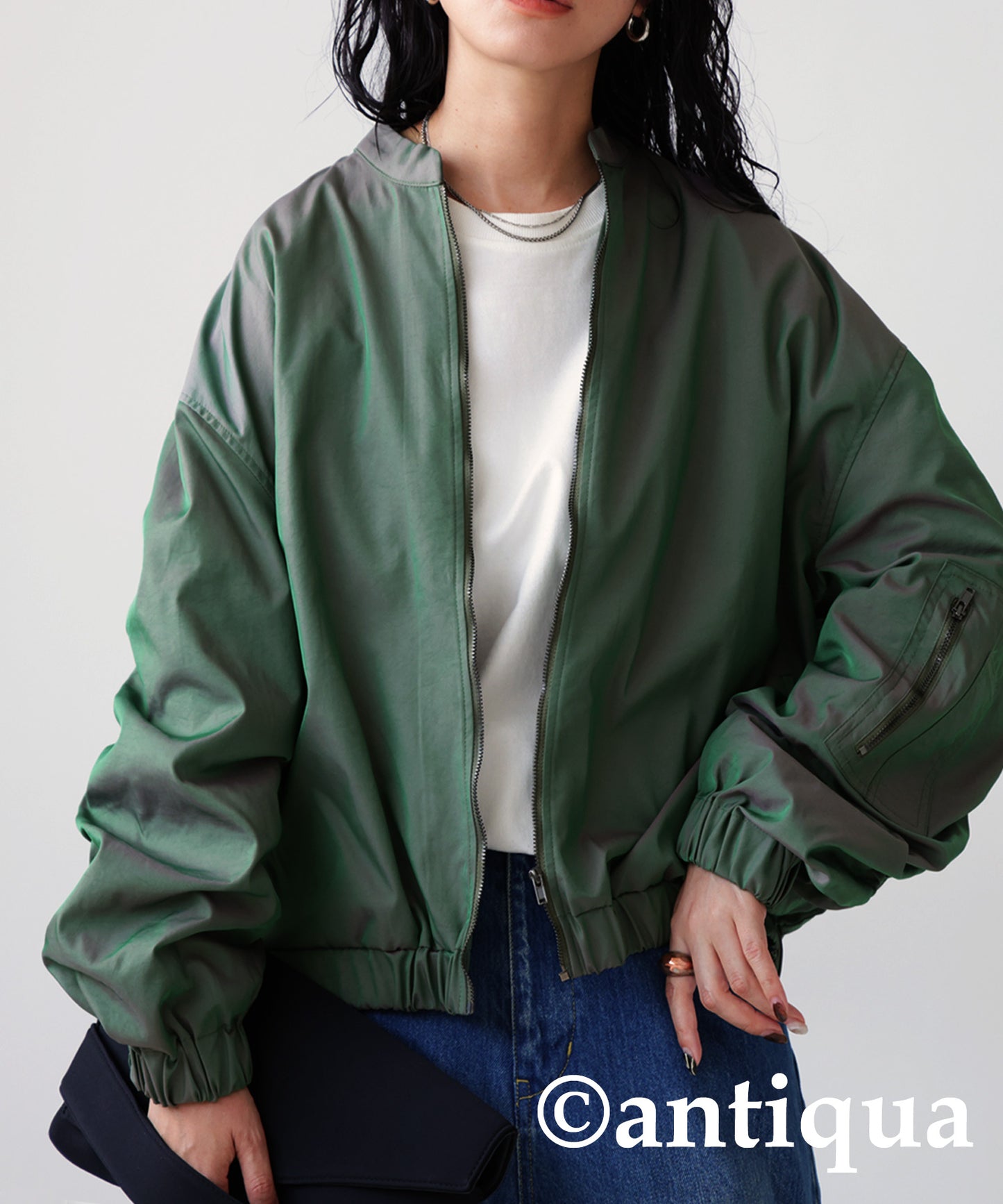 Ladies gathered cropped blouson MA-1 style