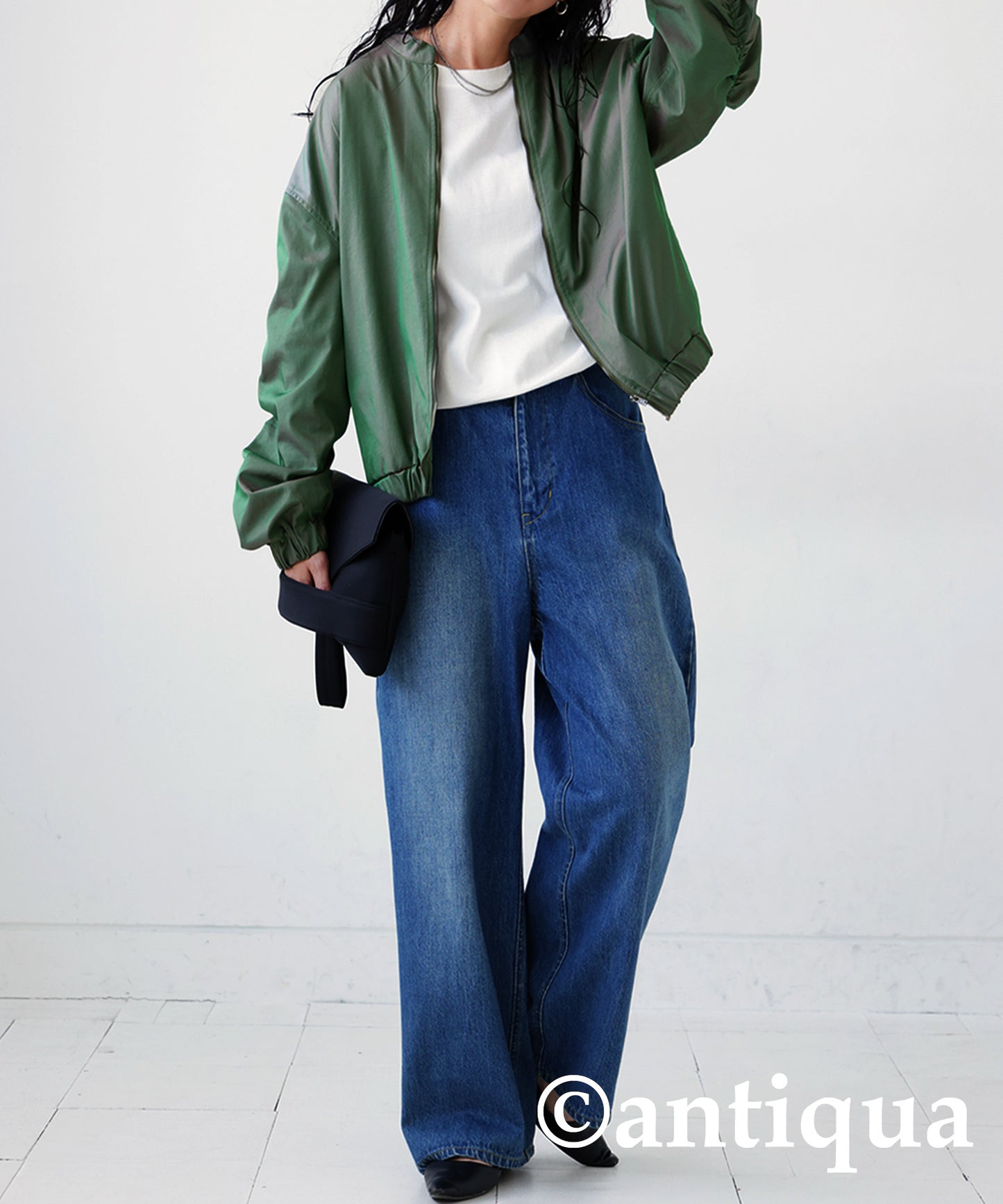 Ladies gathered cropped blouson MA-1 style