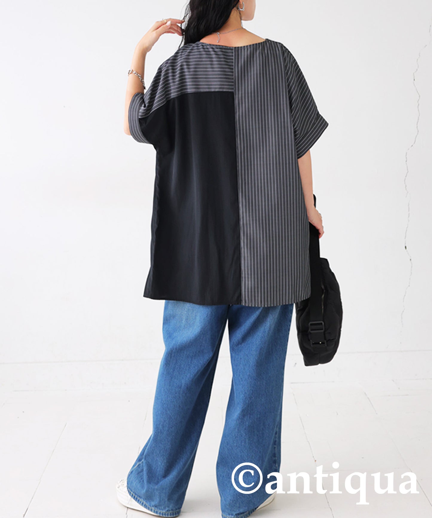 Ladies vertical striped blouse with pleats short sleeves