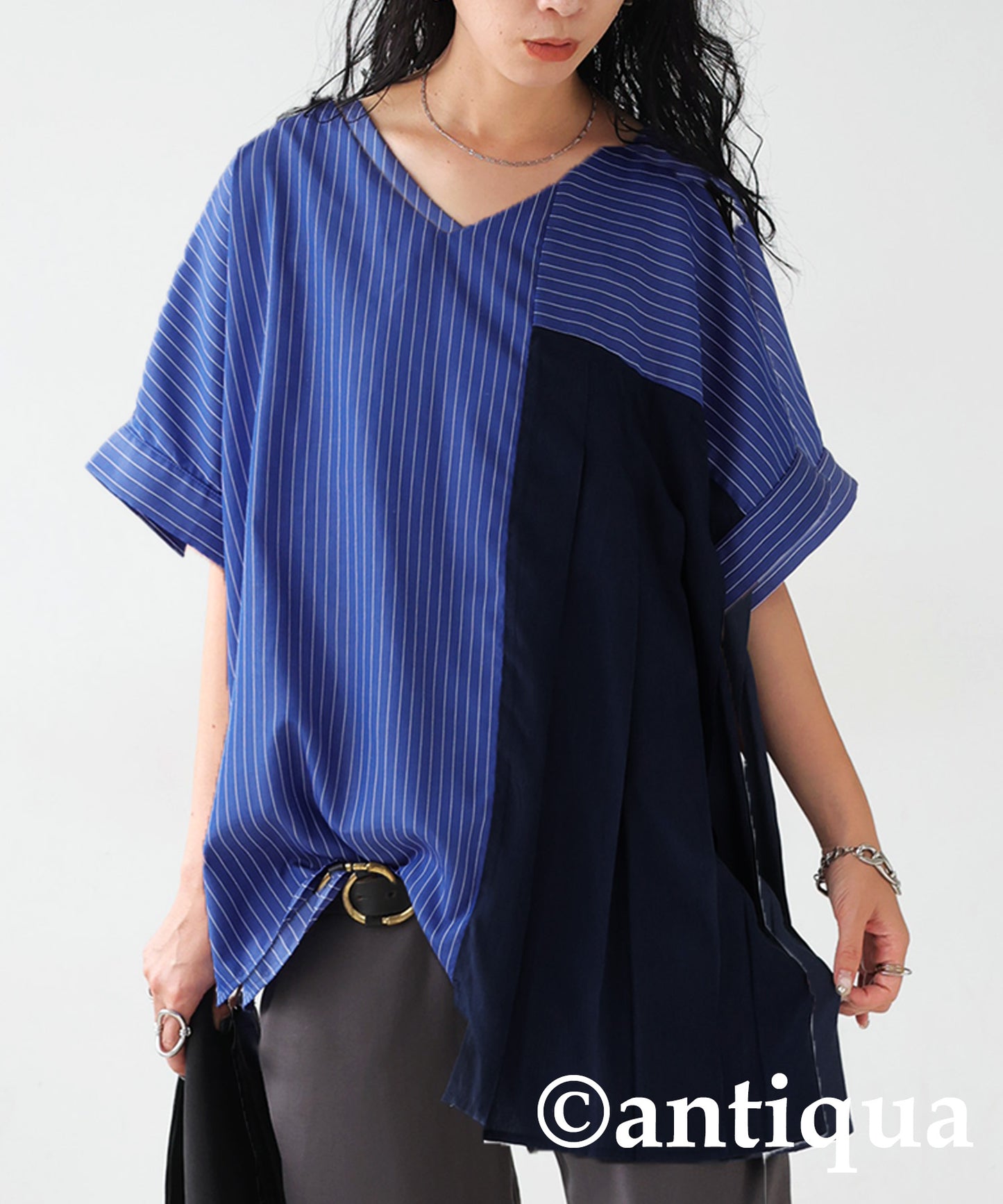 Ladies vertical striped blouse with pleats short sleeves