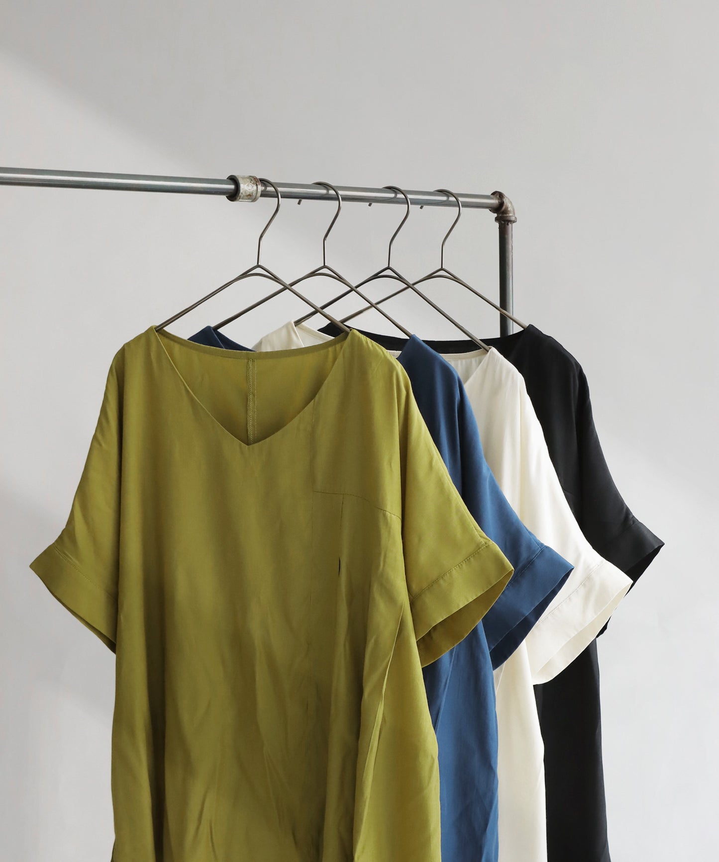 Asymmetry Pleated tops Ladies