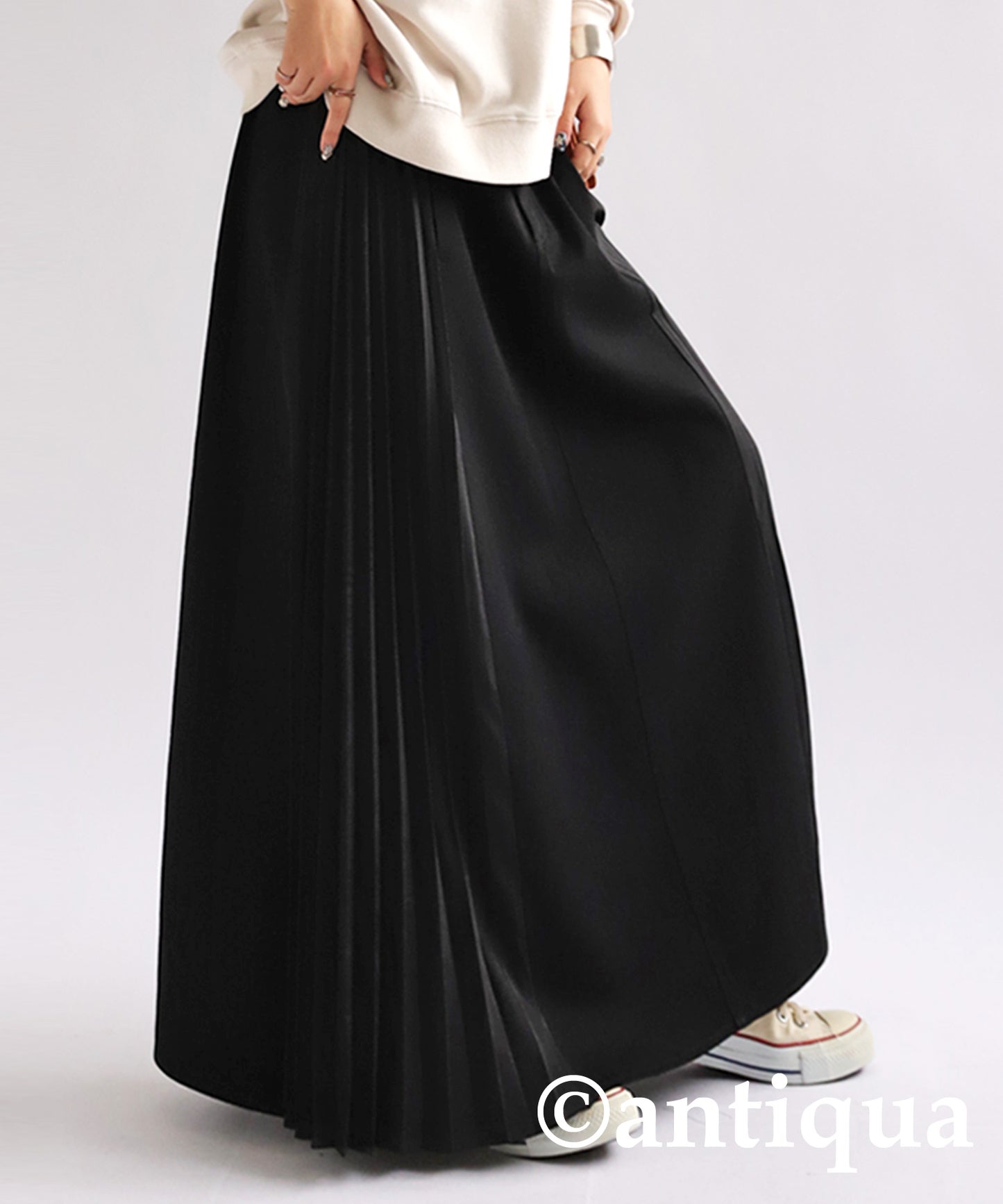 Pleated Denim Skirt Ladies