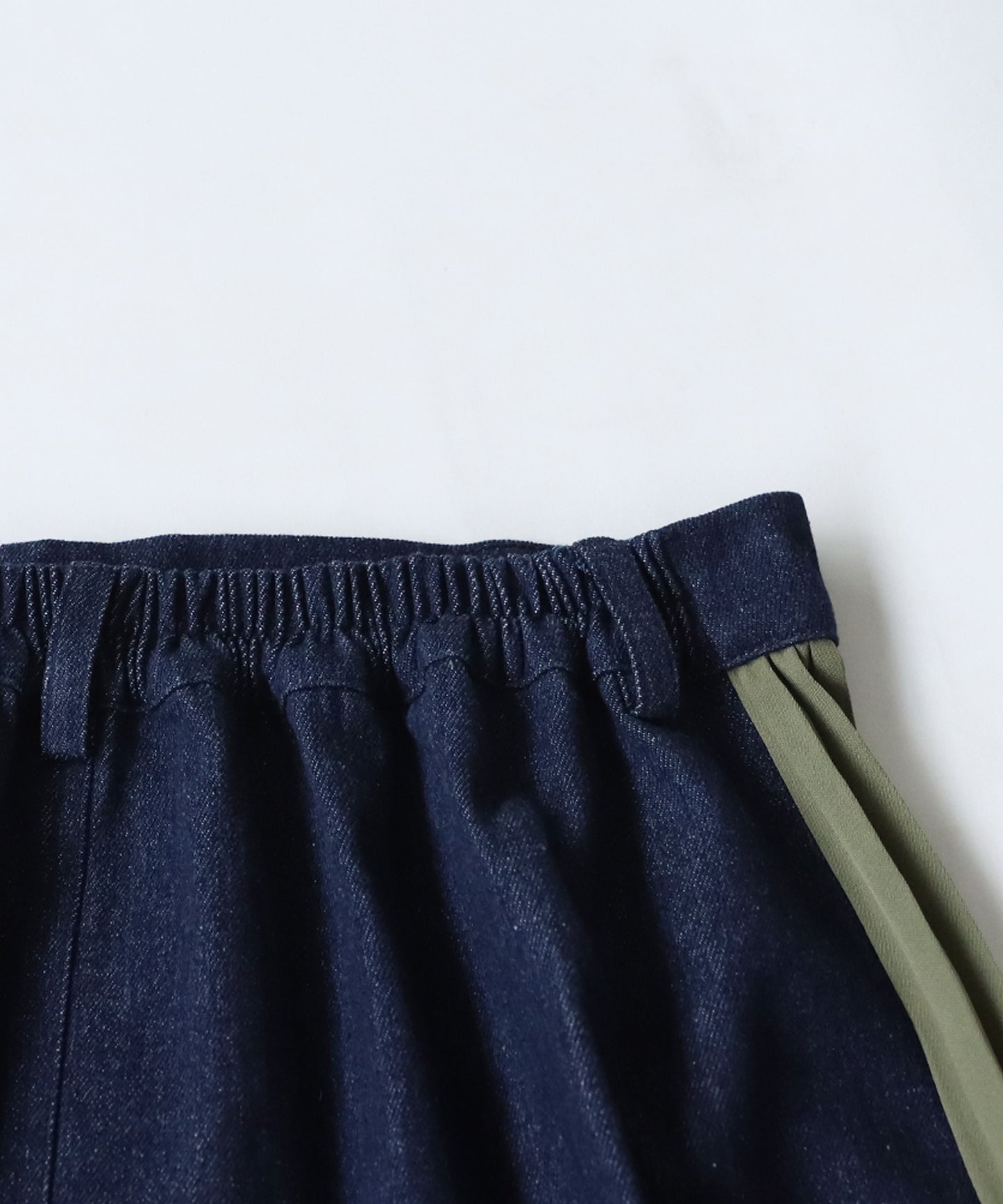 Pleated Denim Skirt Ladies