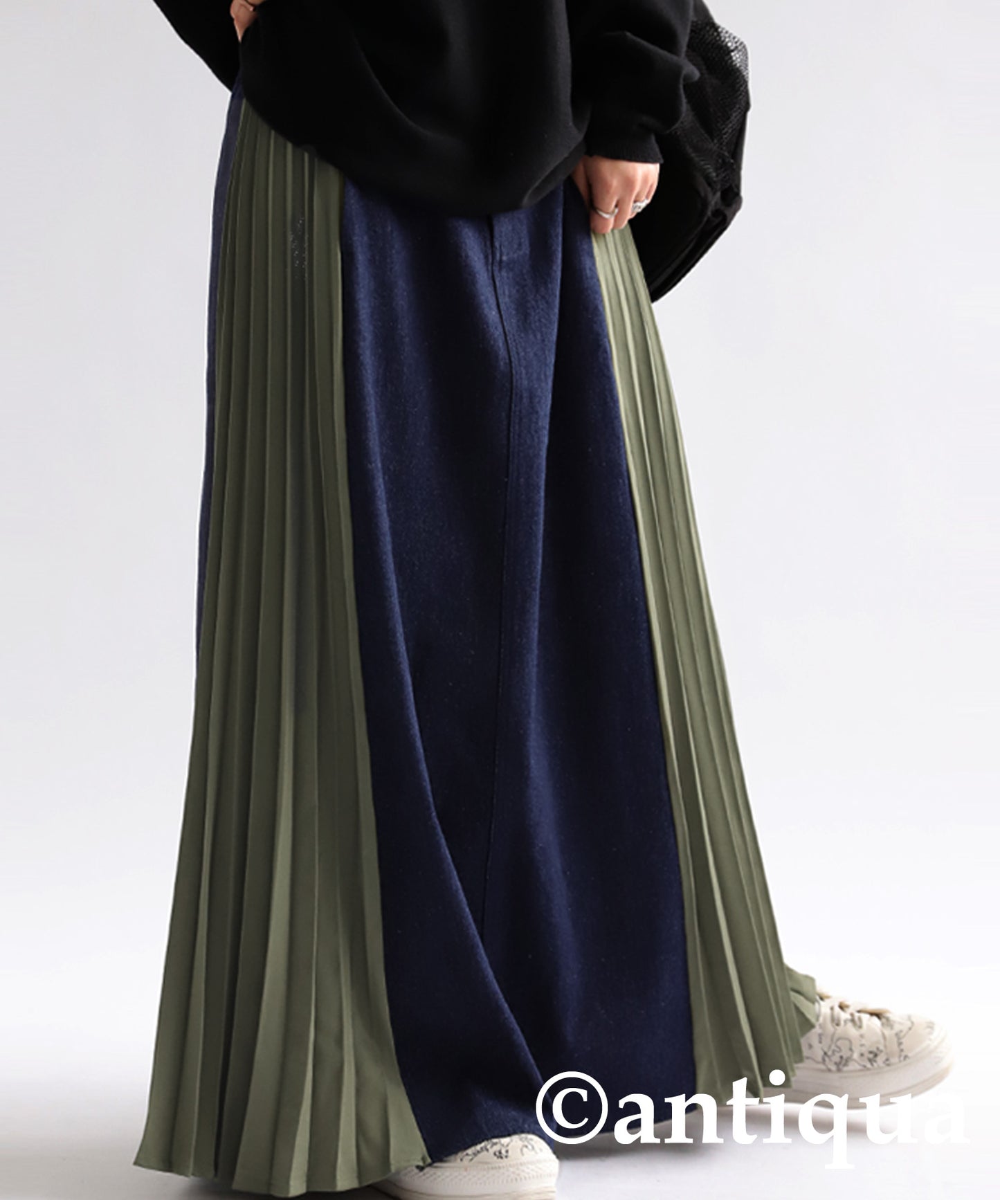 Pleated Denim Skirt Ladies