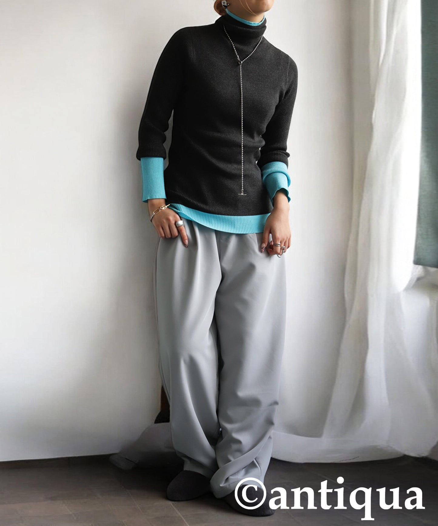 Tuck Design Pants Ladies