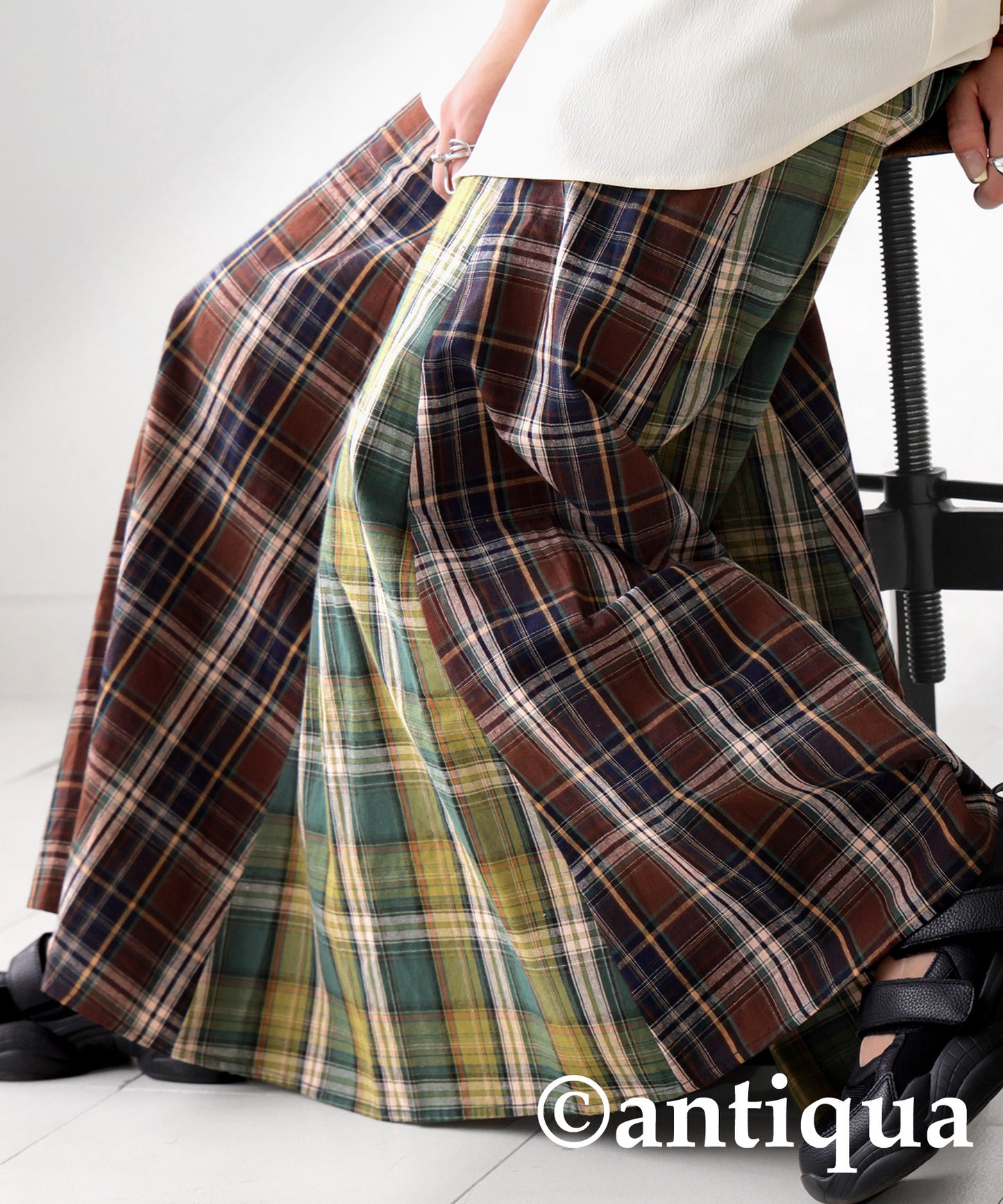 Vintage Plaid Skirt Ladies