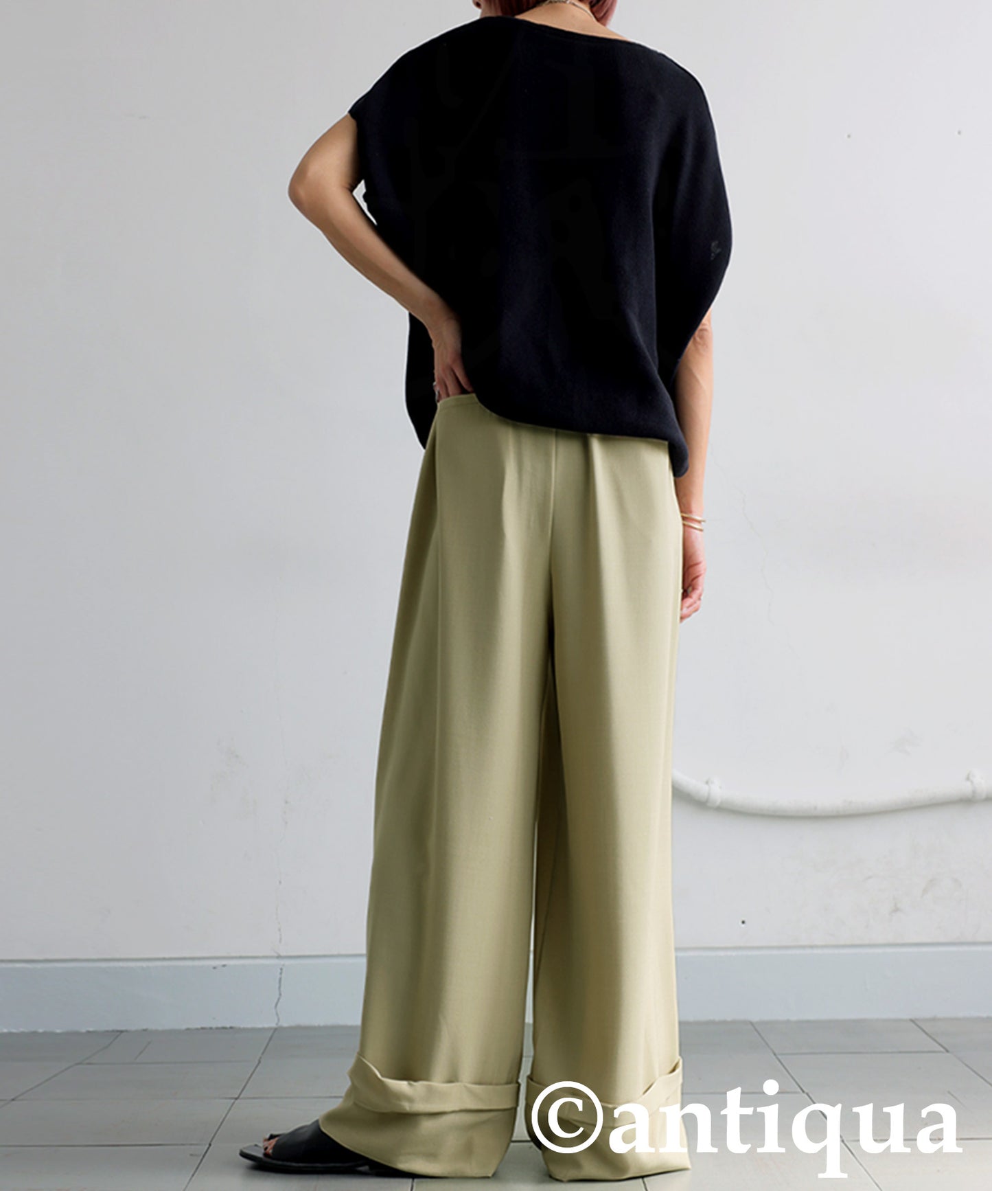 Ladies Roll-Up Wide Pants