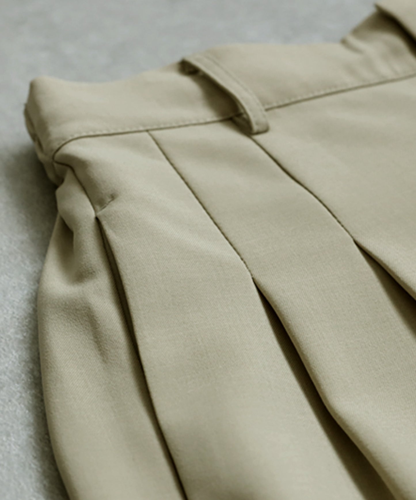 Ladies Roll-Up Wide Pants