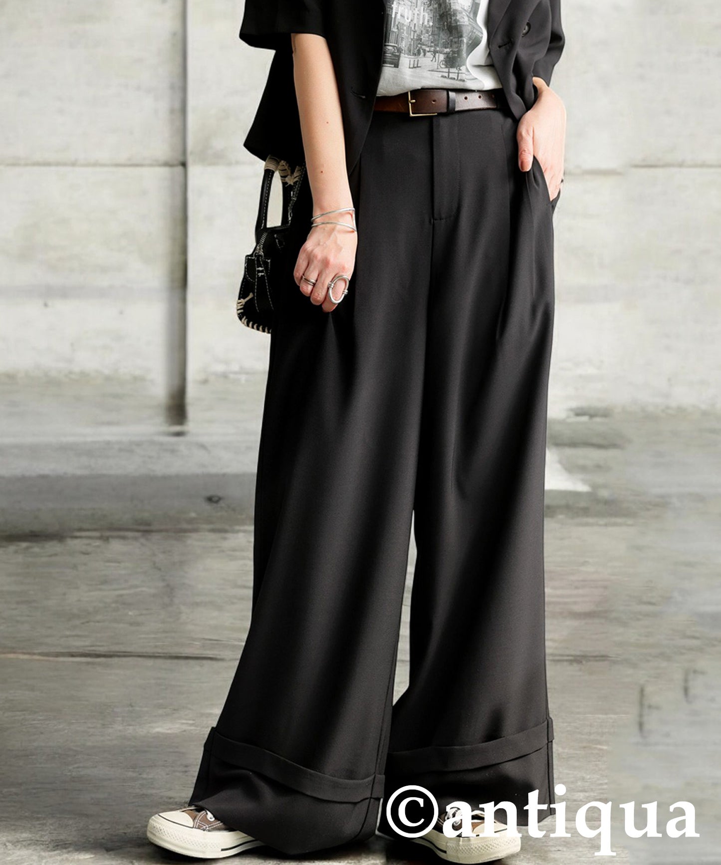 Ladies Roll-Up Wide Pants