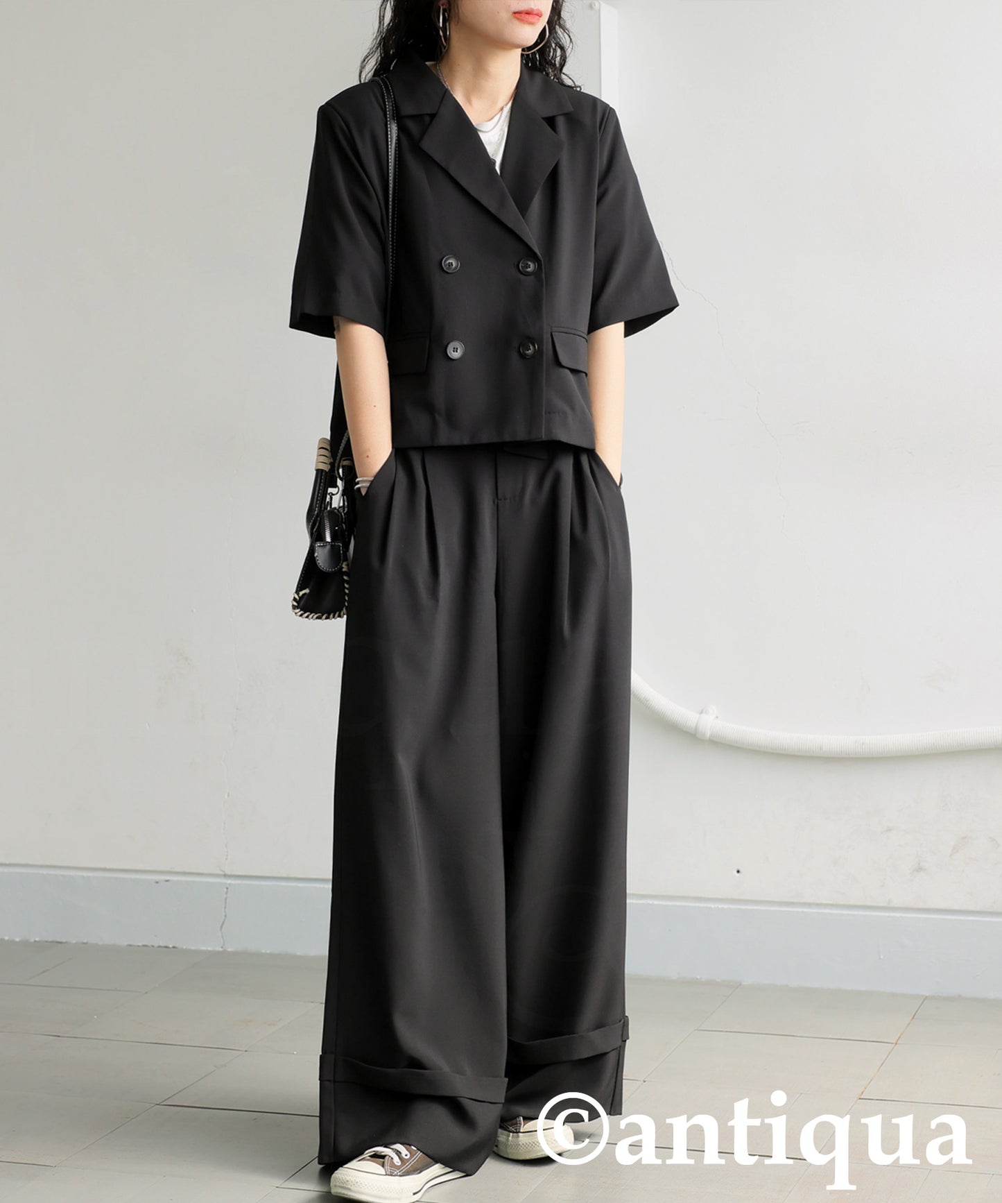 Ladies Roll-Up Wide Pants